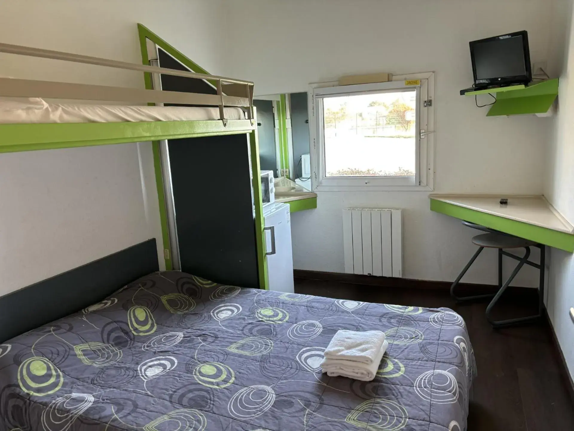 Bed in HOTEL PARIS VALENCE Bed in HOTEL PARIS VALENCE