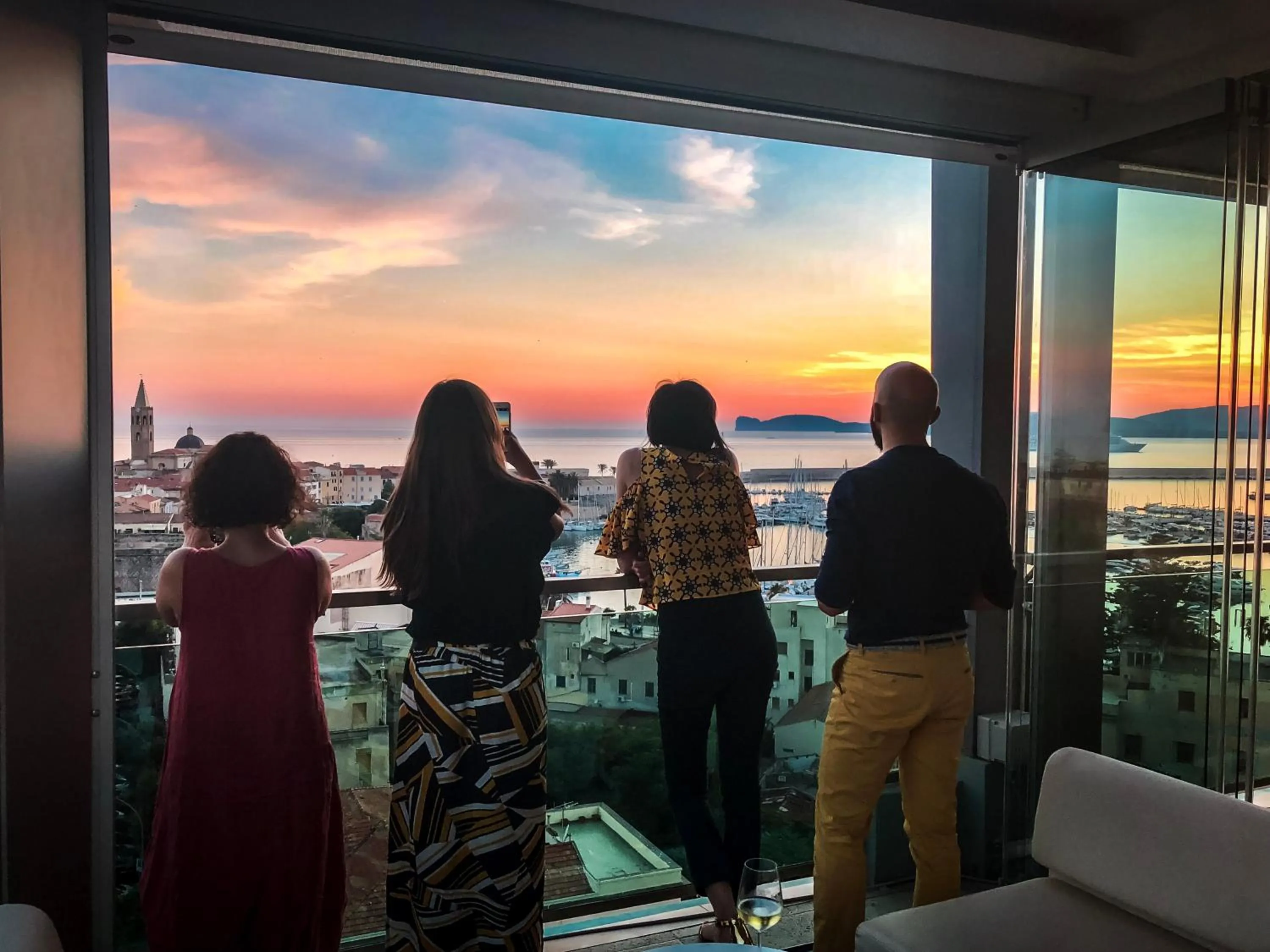 Restaurant/places to eat in Hotel Catalunya