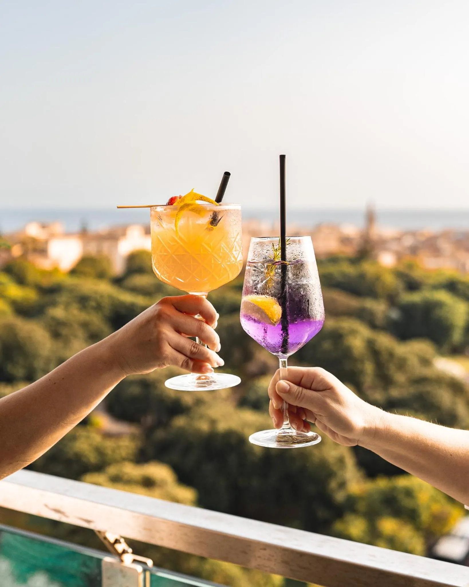 Lounge or bar in Hotel Catalunya