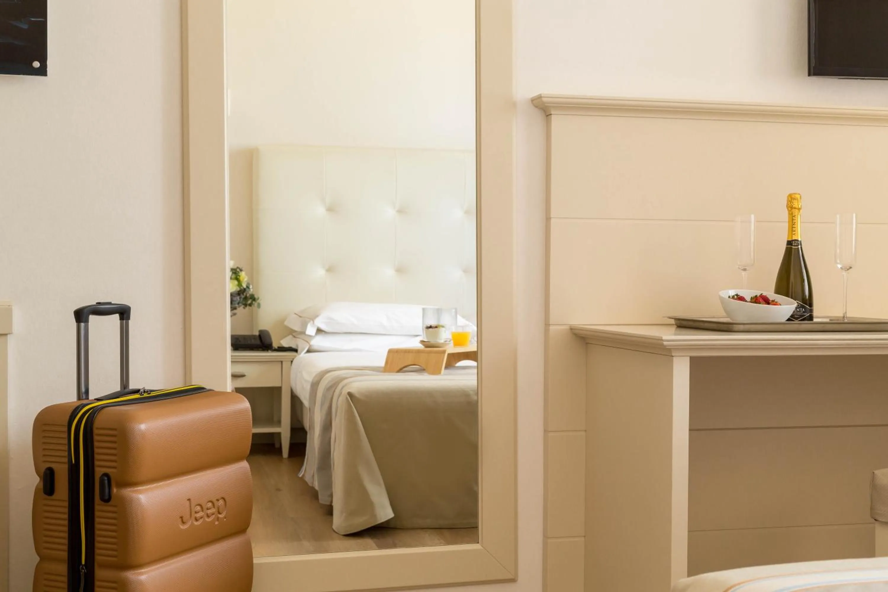 Bed in Hotel Catalunya