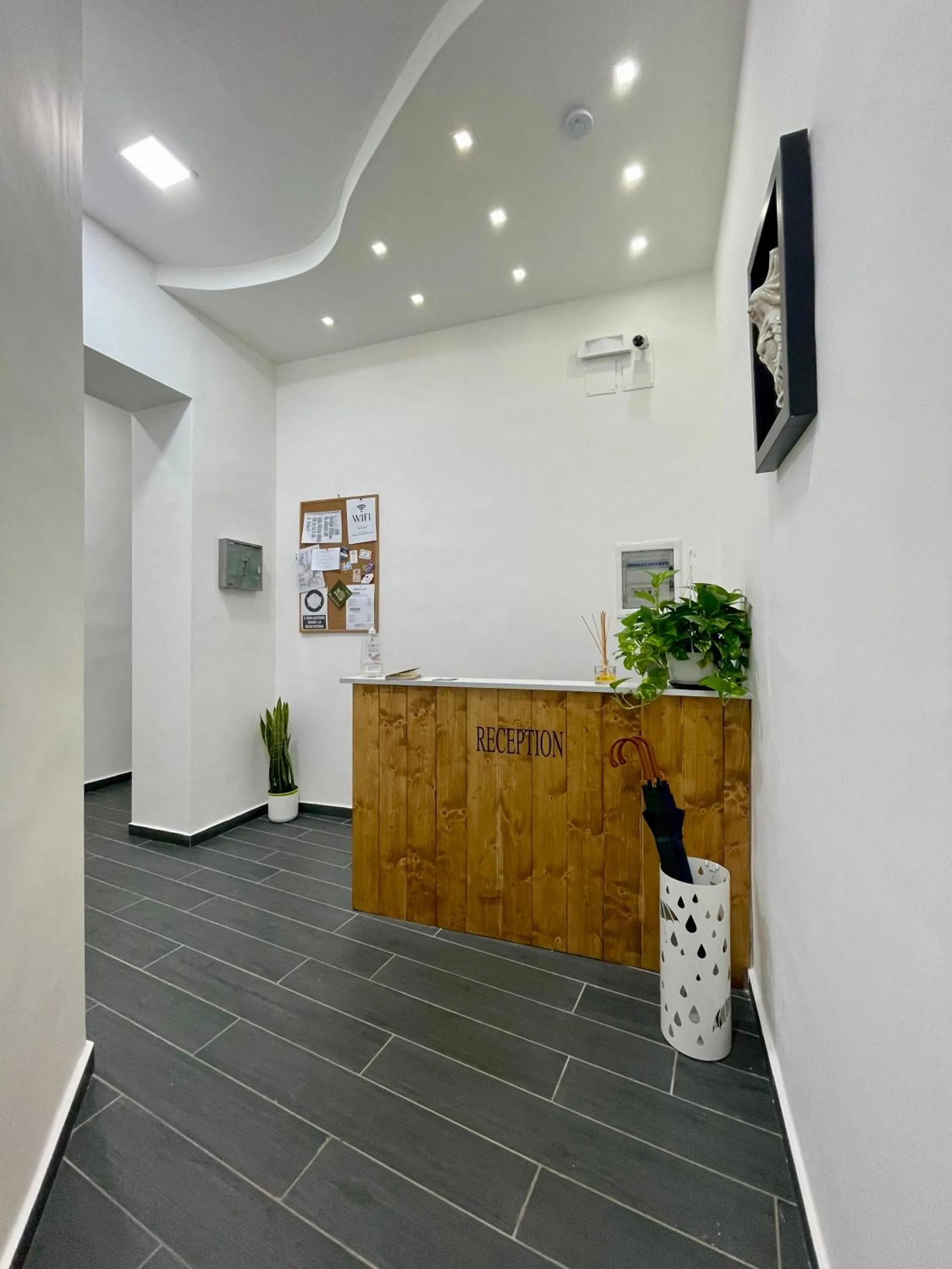 Lobby or reception in Le Porte di Napoli - Rooms