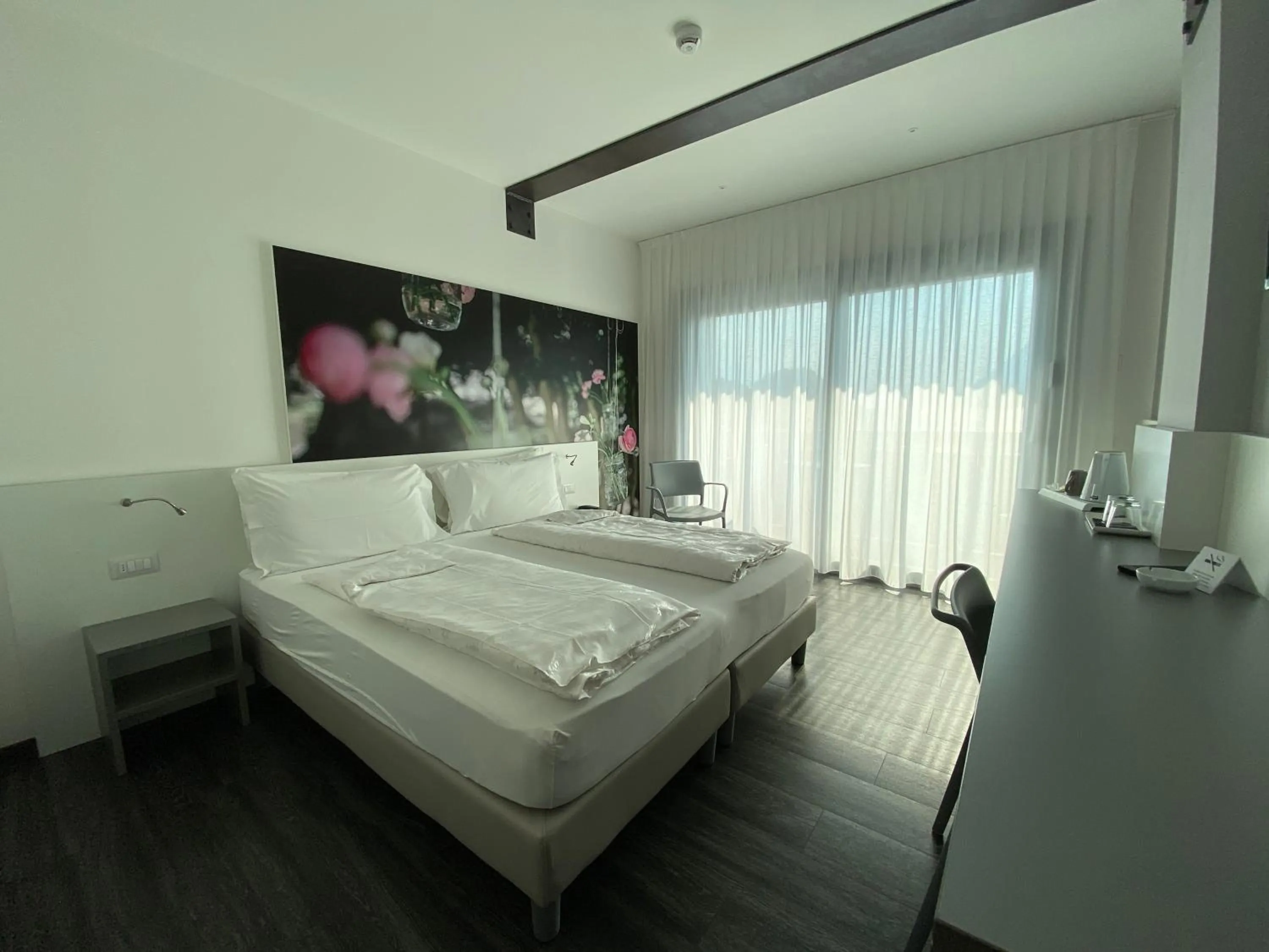 Bedroom, Bed in Hotel Riviera