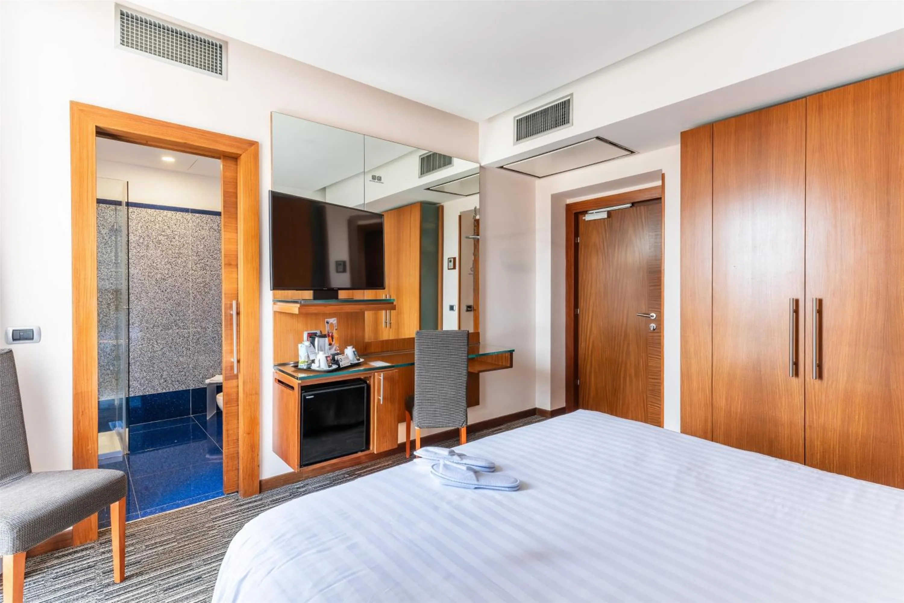 Bedroom, Bed in Best Western Plus Hotel Universo