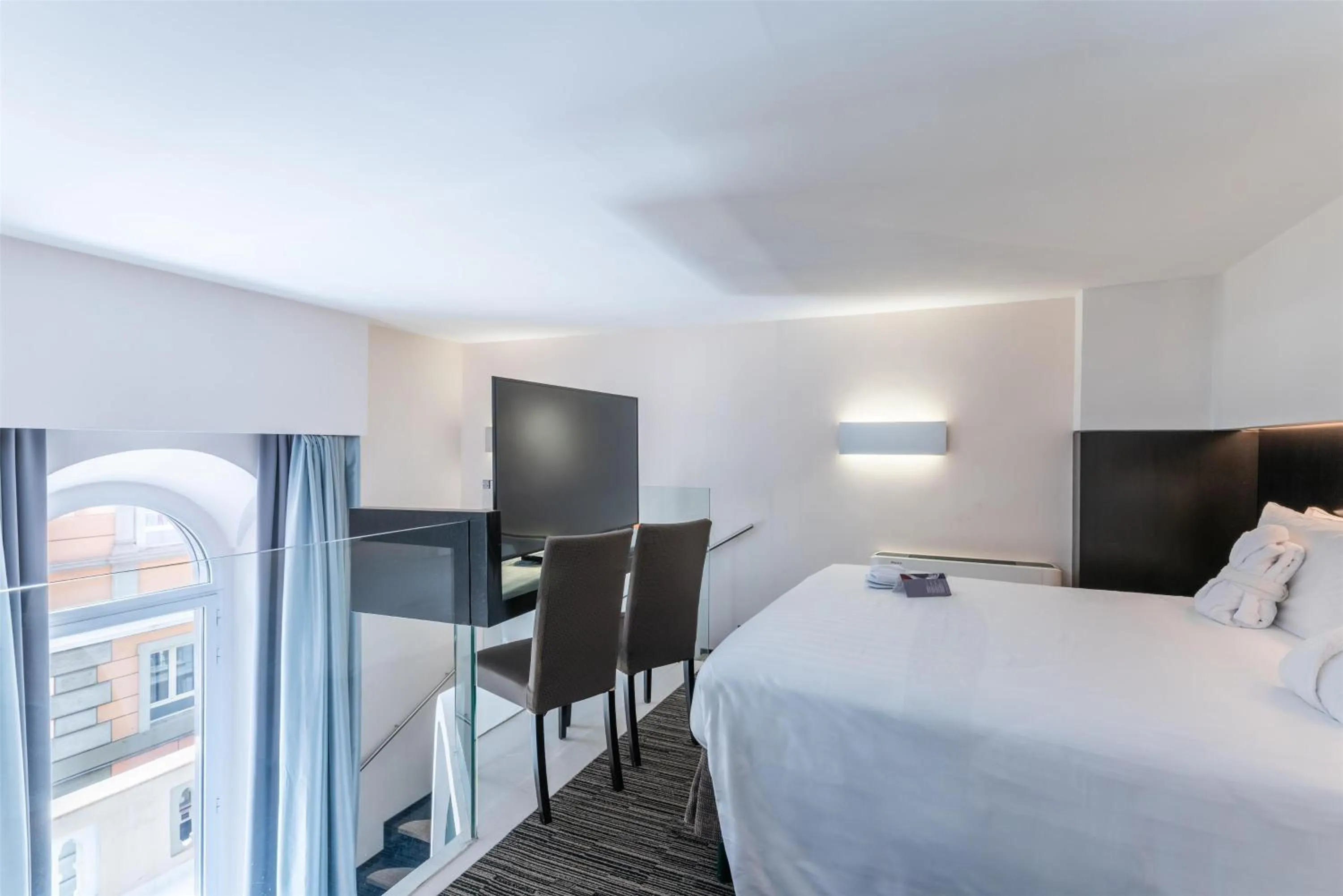 Photo of the whole room, Bed in Best Western Plus Hotel Universo