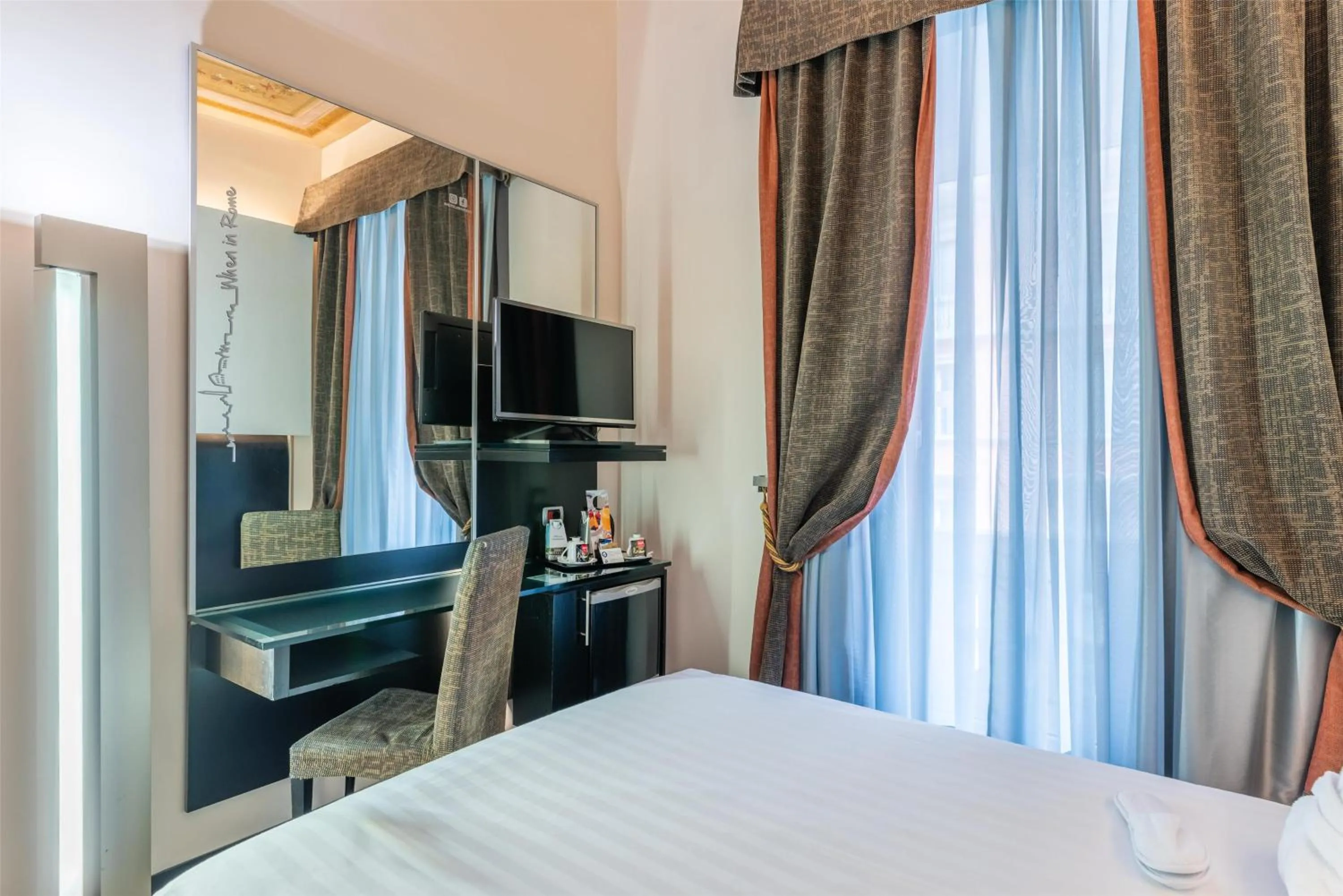 Bedroom, Bed in Best Western Plus Hotel Universo