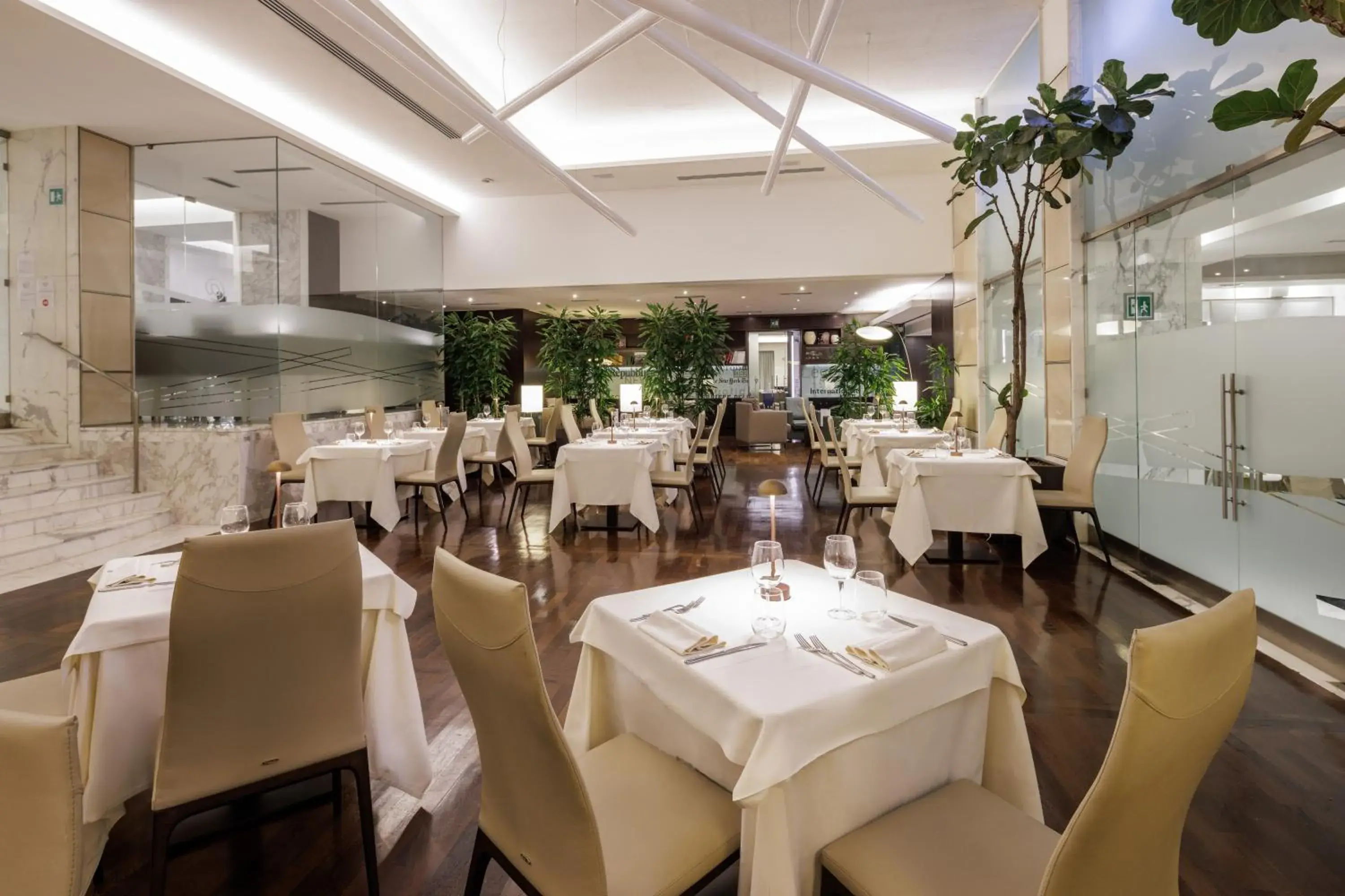 Restaurant/places to eat in Best Western Plus Hotel Universo Restaurant/places to eat in Best Western Plus Hotel Universo