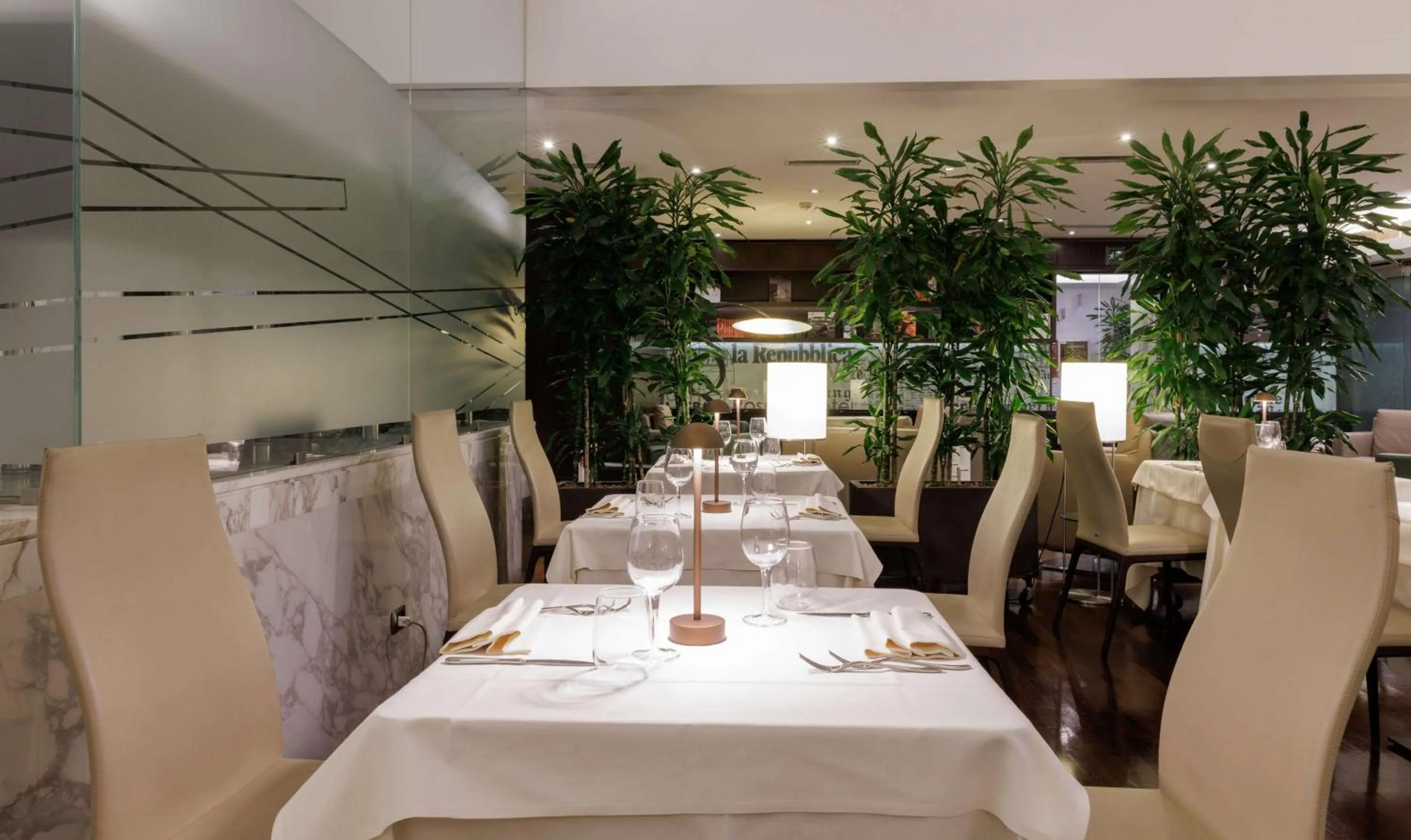 Restaurant/places to eat in Best Western Plus Hotel Universo