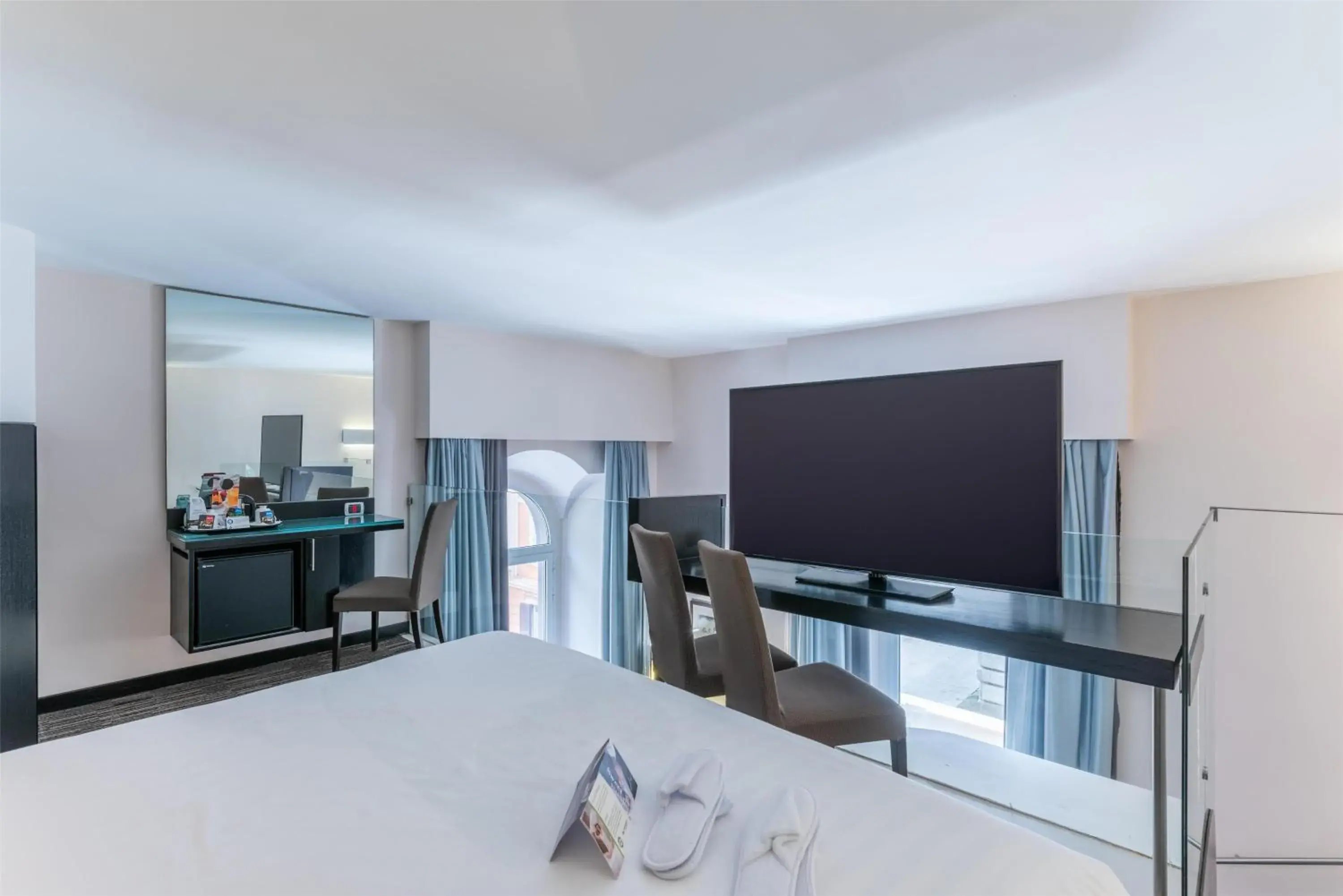 Photo of the whole room, Bed in Best Western Plus Hotel Universo Photo of the whole room, Bed in Best Western Plus Hotel Universo