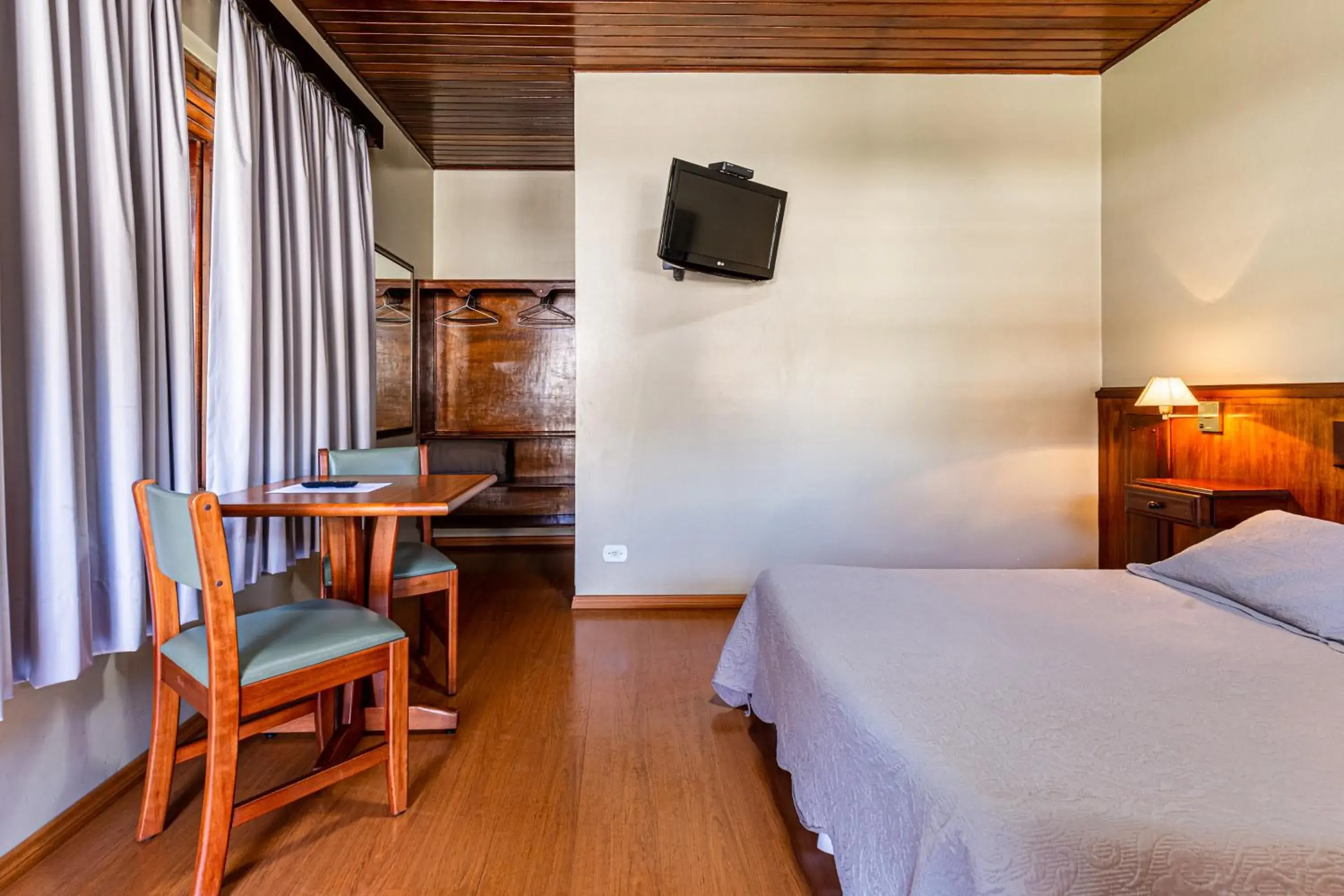 Double Room with Double bed in Pousada Saint Gallen Double Room with Double bed in Pousada Saint Gallen