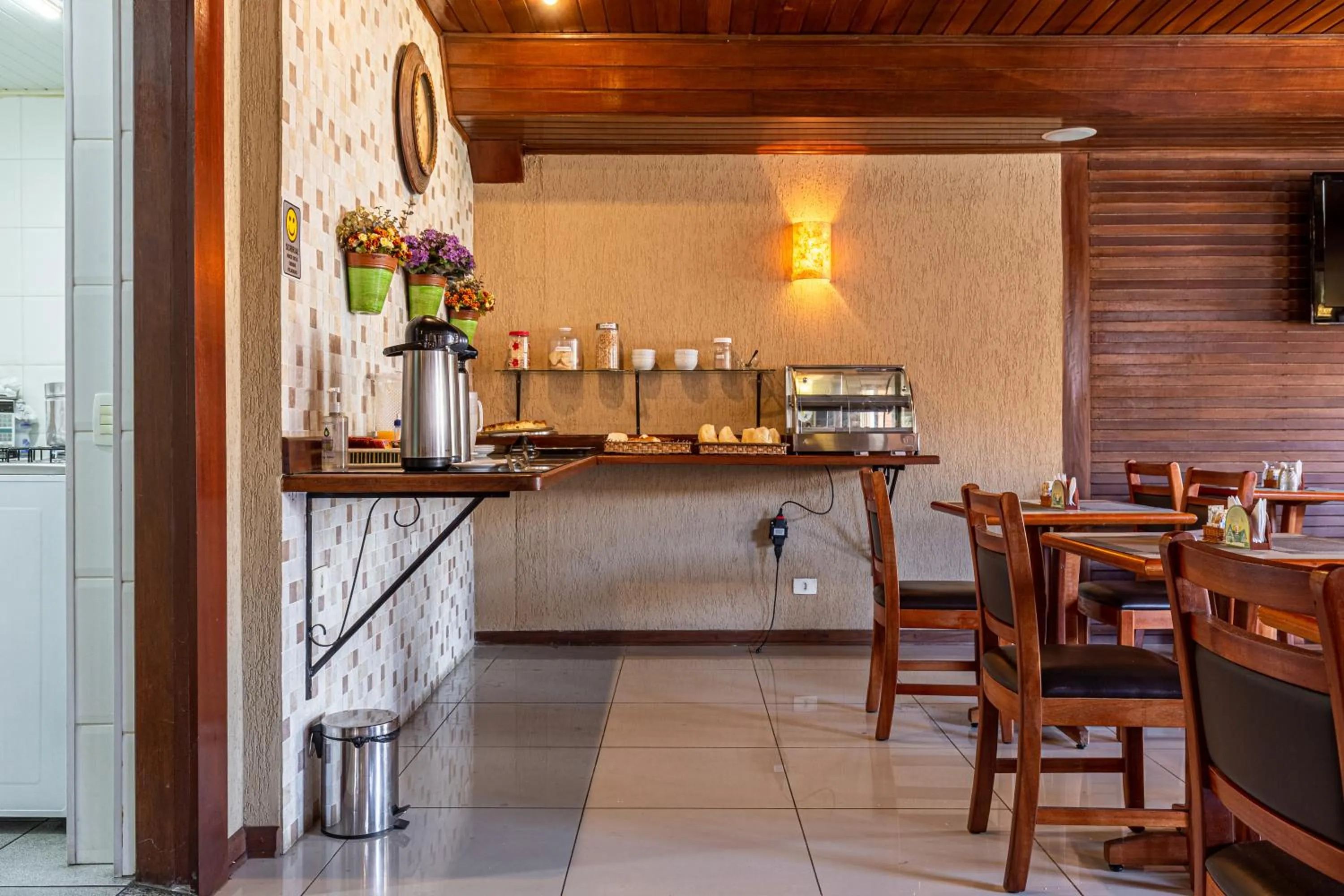 Coffee/tea facilities in Pousada Saint Gallen