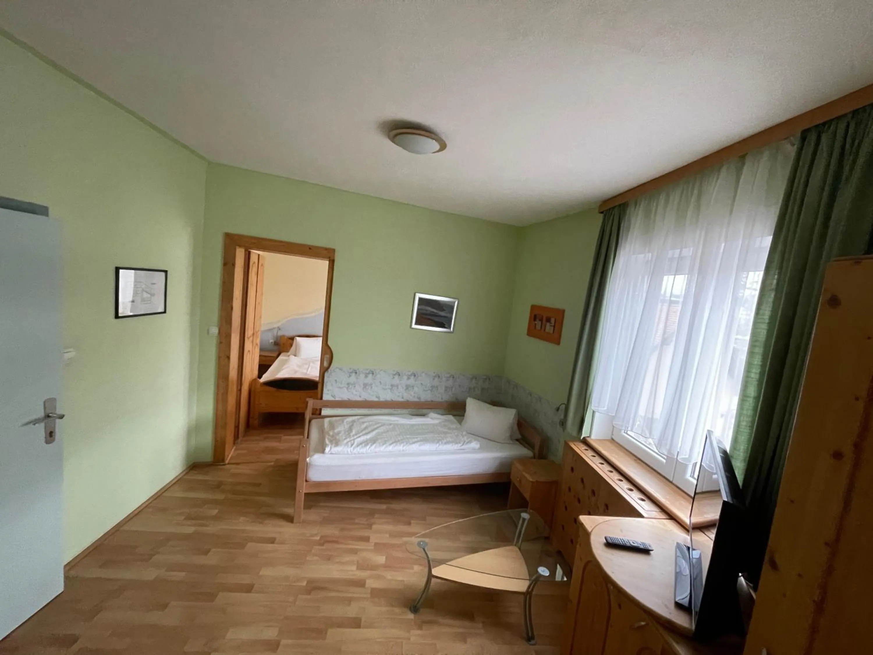 Bedroom, Bed in Waldrestaurant VIDA
