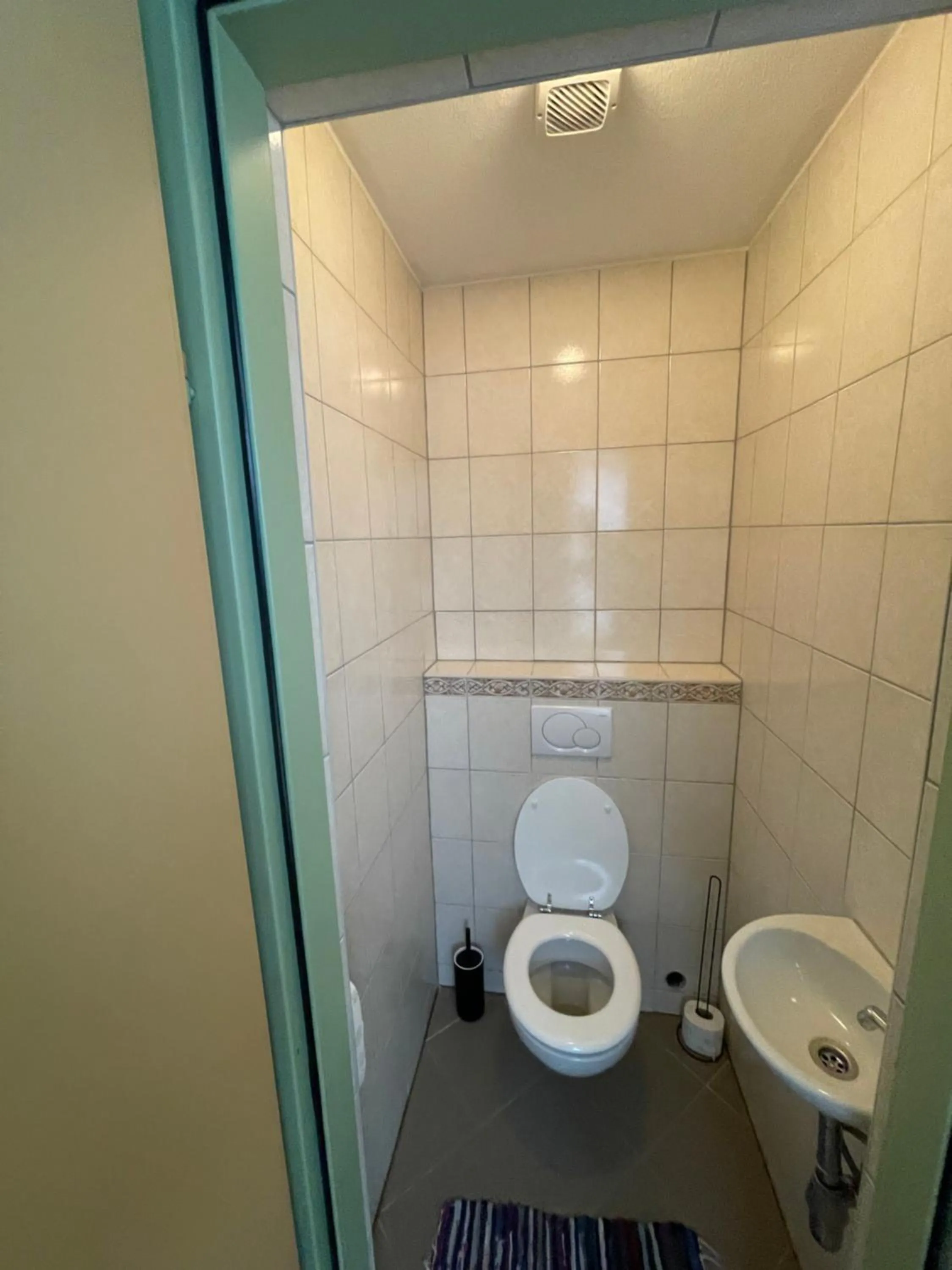 Toilet in Waldrestaurant VIDA