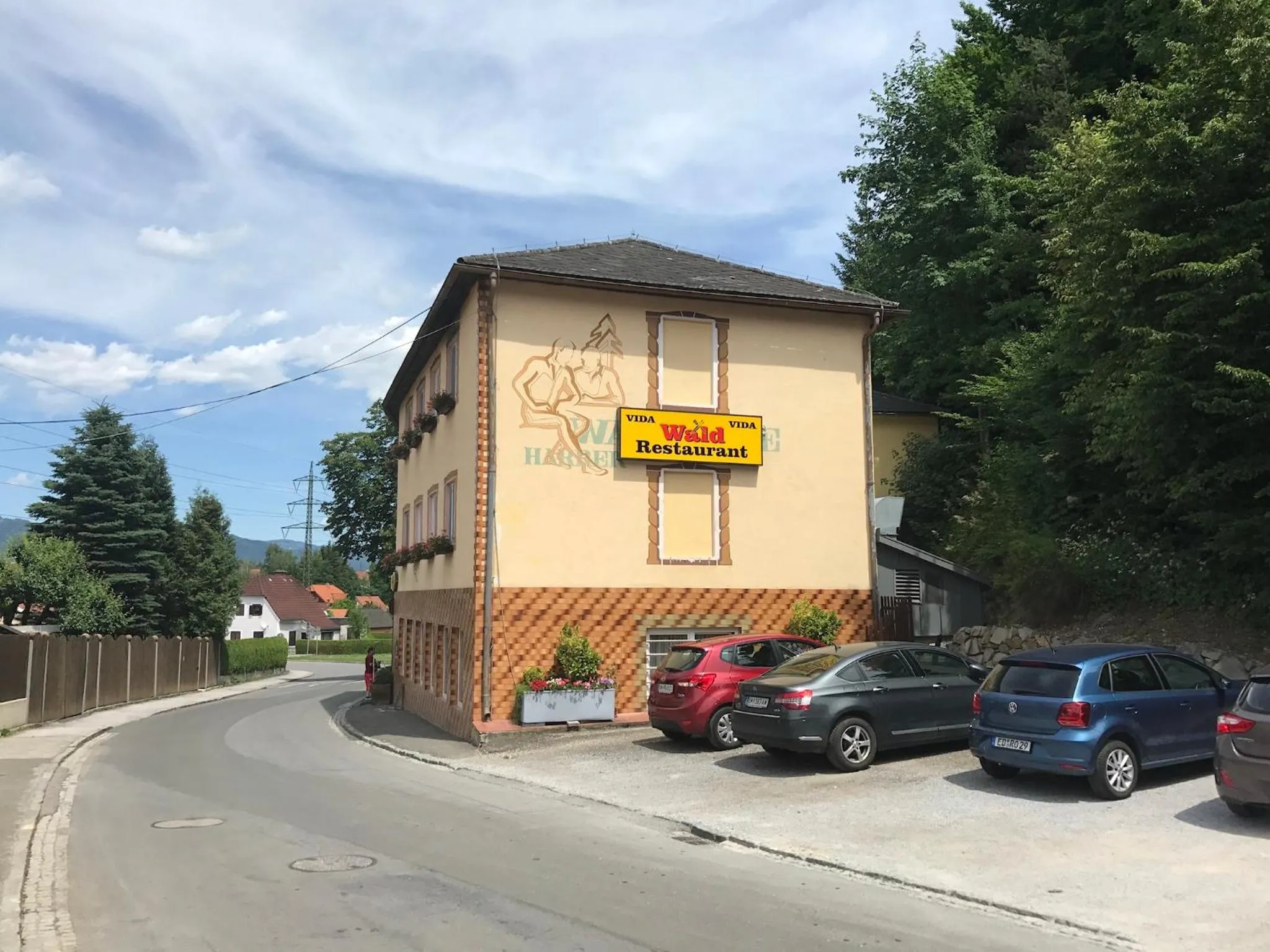 Property building in Waldrestaurant VIDA