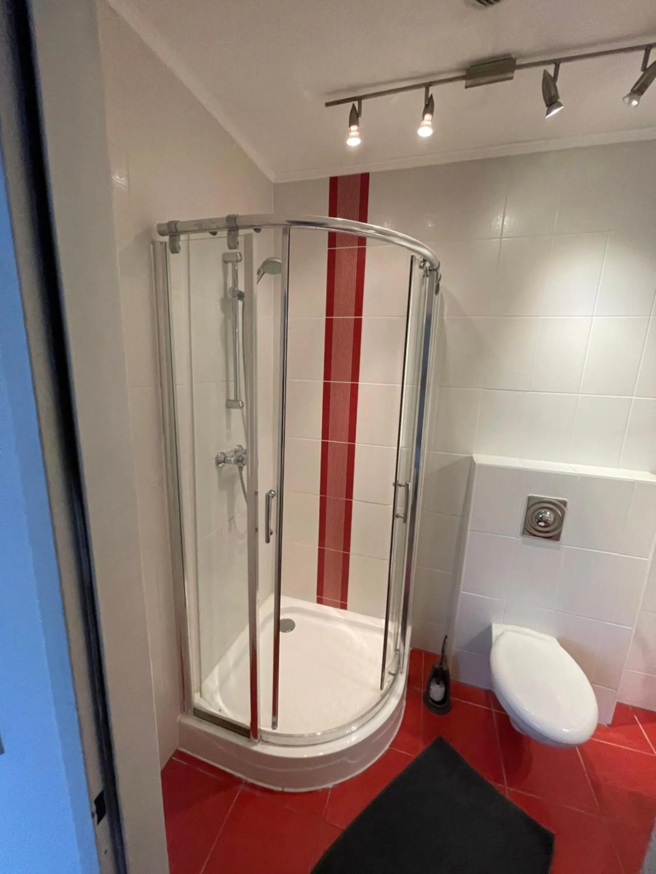 Shower in Waldrestaurant VIDA