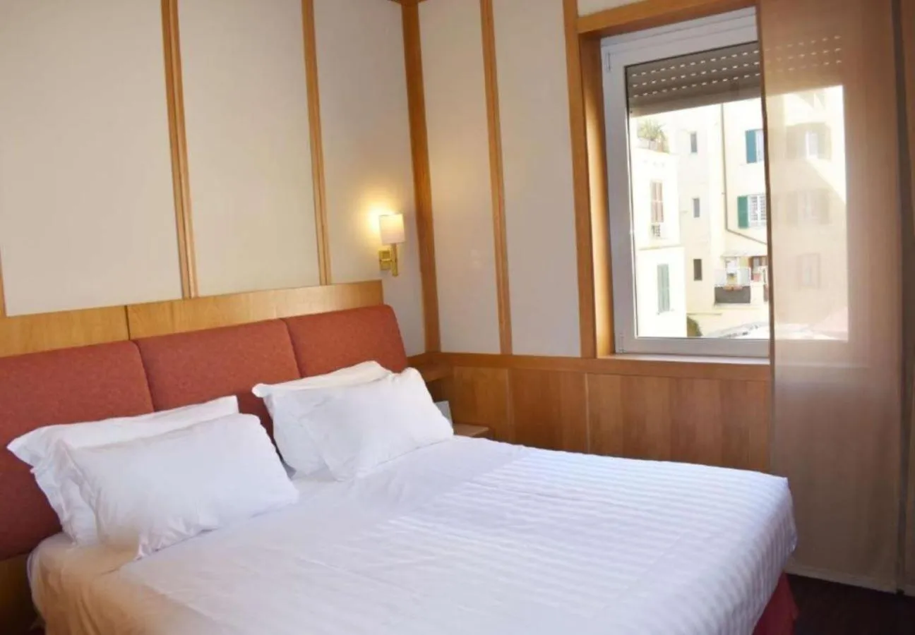 Bedroom, Bed in Best Western Hotel President - Colosseo