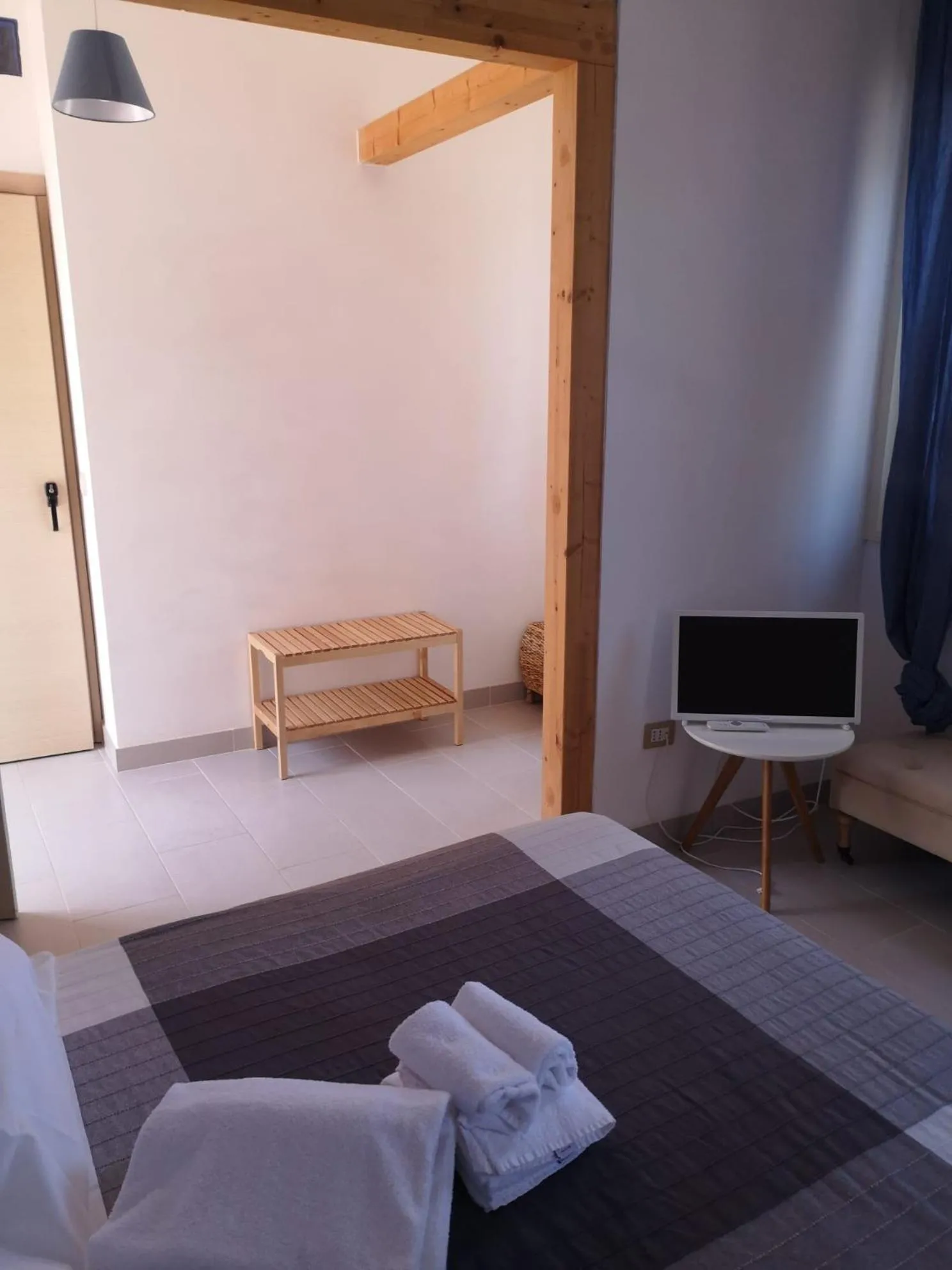 TV and multimedia, Bed in Borgo Marino Plemmirio