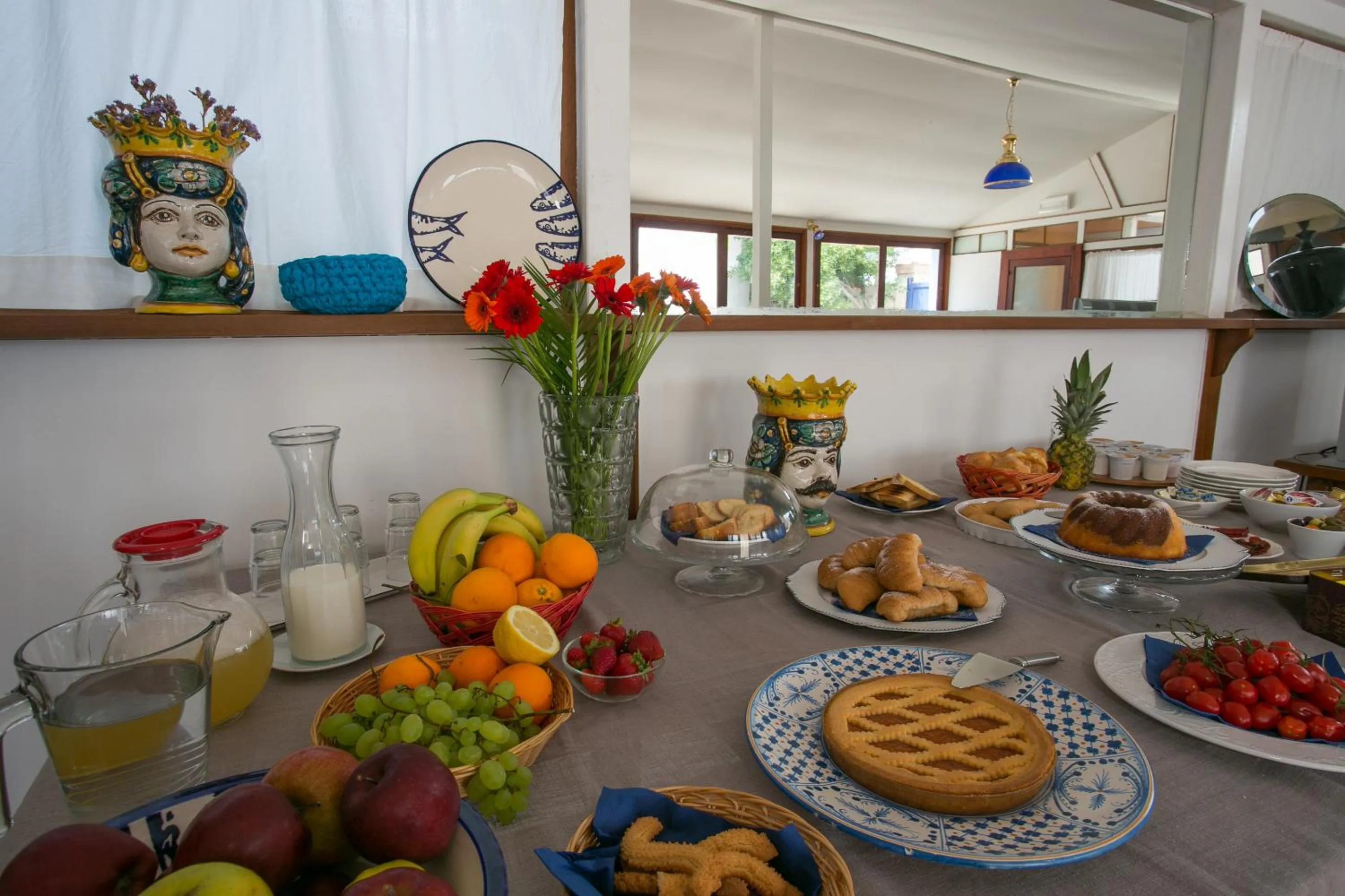 Continental breakfast in Borgo Marino Plemmirio