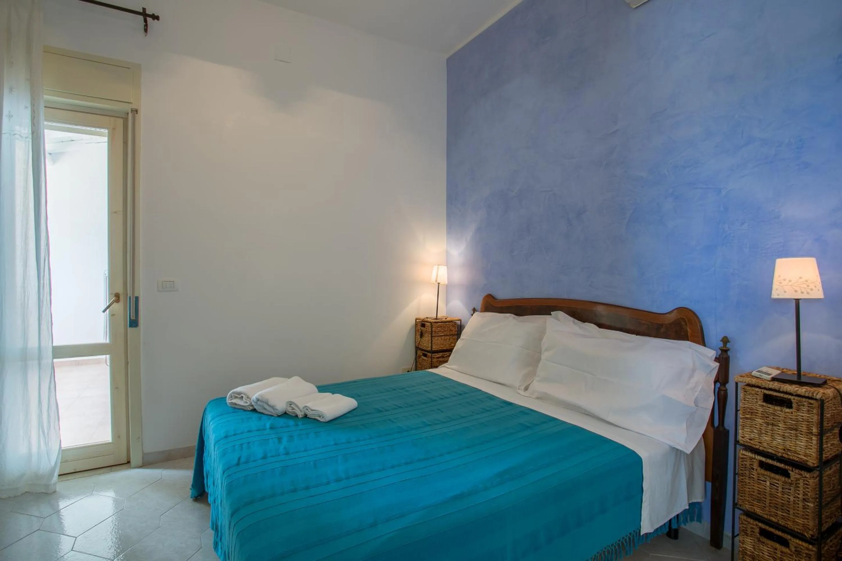 Photo of the whole room, Bed in Borgo Marino Plemmirio