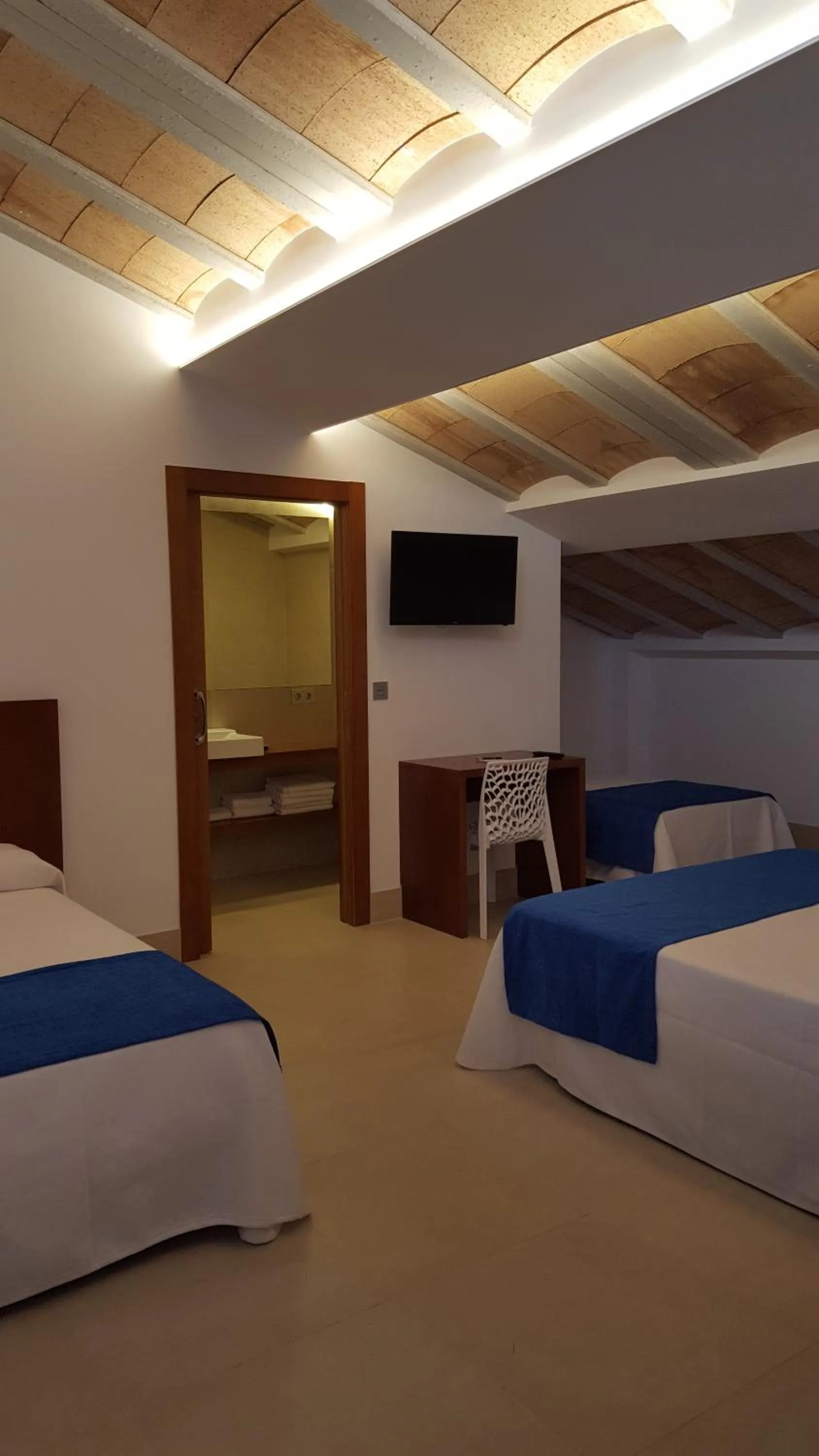 Photo of the whole room in HOTEL ISLA PLANA