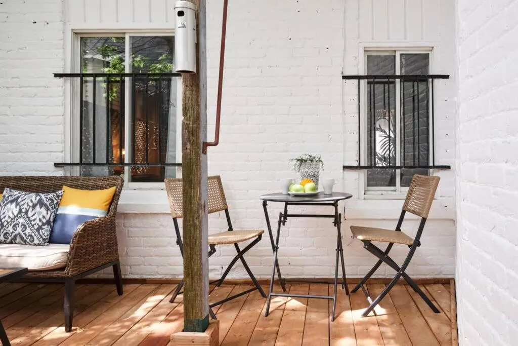 Patio in MtlVacationRentals - MTL ZOO