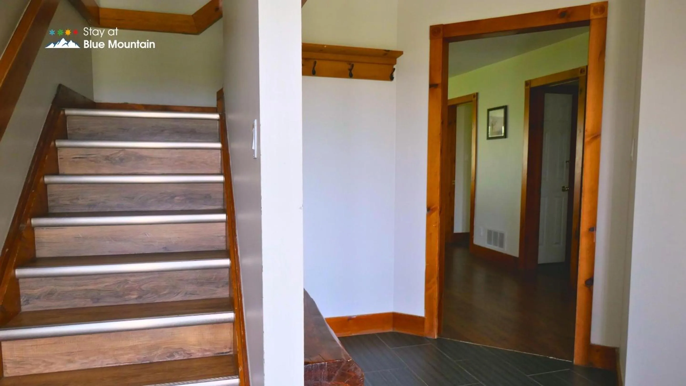 Lobby or reception in Summit Ridge 1