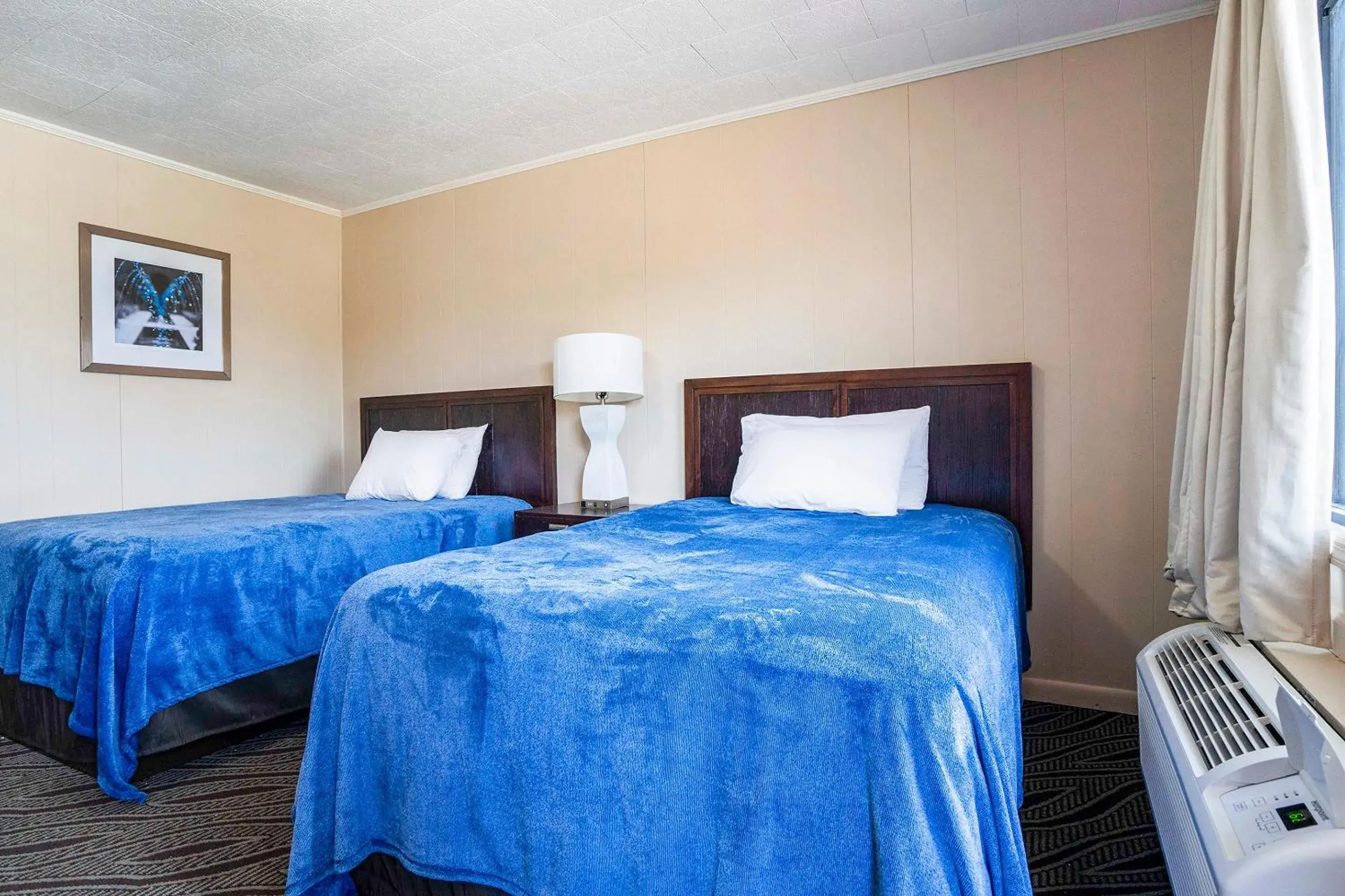 Bedroom, Bed in OYO Hotel Opp AL, Floral Hwy Bedroom, Bed in OYO Hotel Opp AL, Floral Hwy