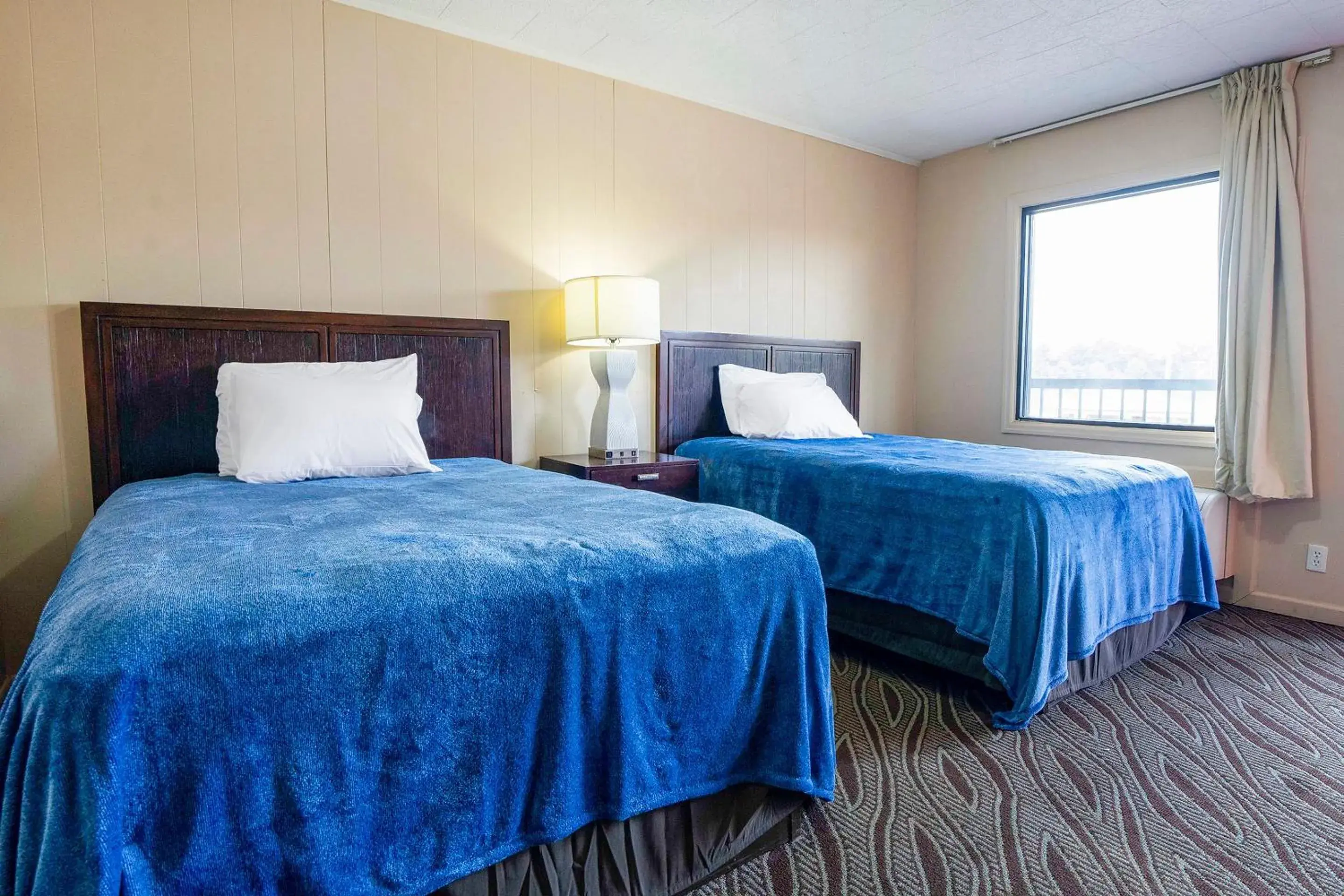 Bedroom, Bed in OYO Hotel Opp AL, Floral Hwy Bedroom, Bed in OYO Hotel Opp AL, Floral Hwy