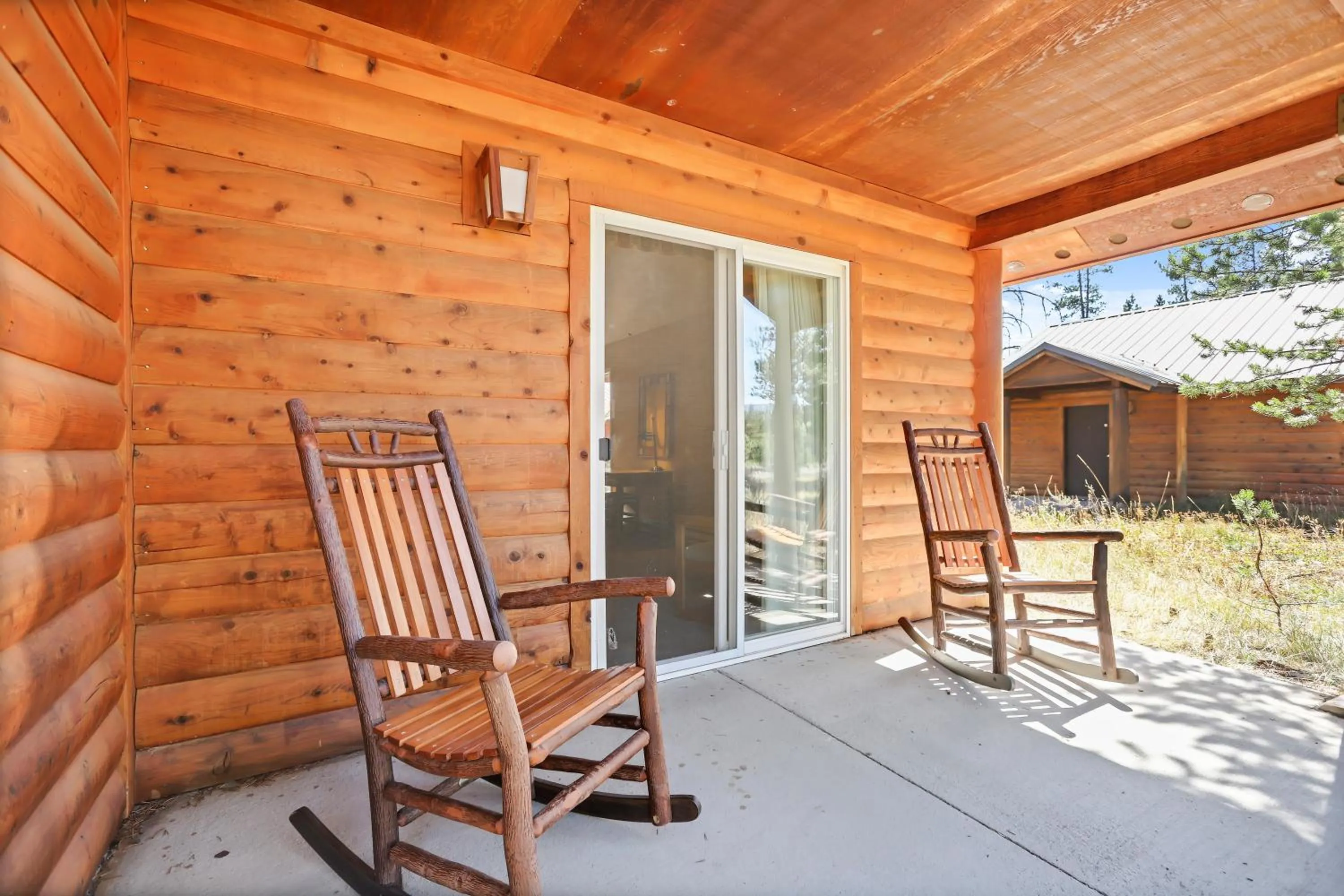 Patio in Headwaters Lodge & Cabins at Flagg Ranch