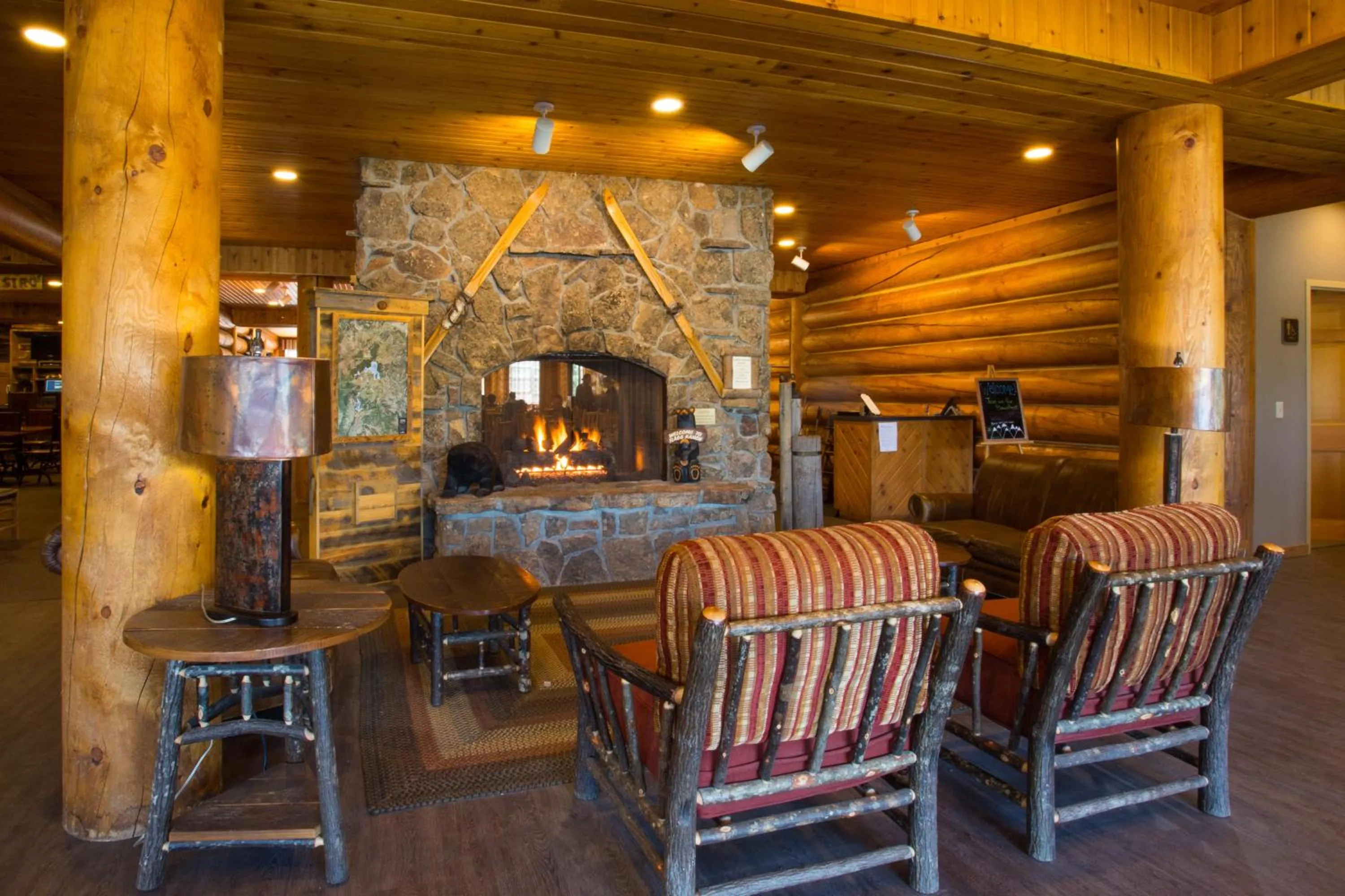Lobby or reception in Headwaters Lodge & Cabins at Flagg Ranch