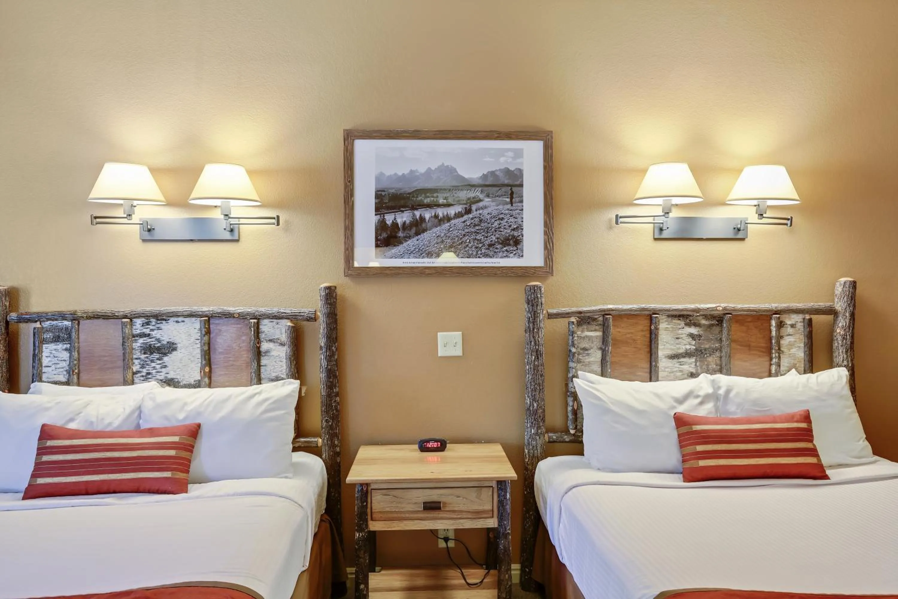 Bedroom, Bed in Headwaters Lodge & Cabins at Flagg Ranch