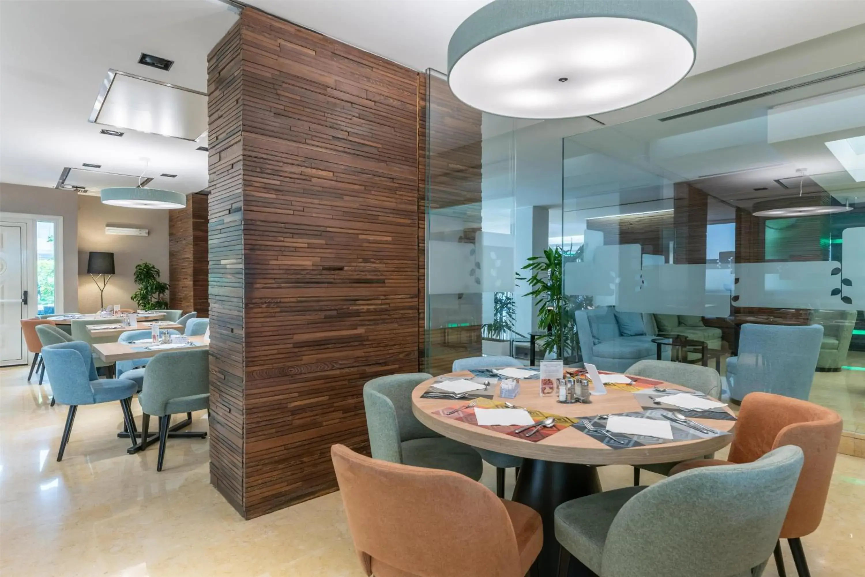 Restaurant/places to eat in Hilton Garden Inn Rome Claridge Restaurant/places to eat in Hilton Garden Inn Rome Claridge