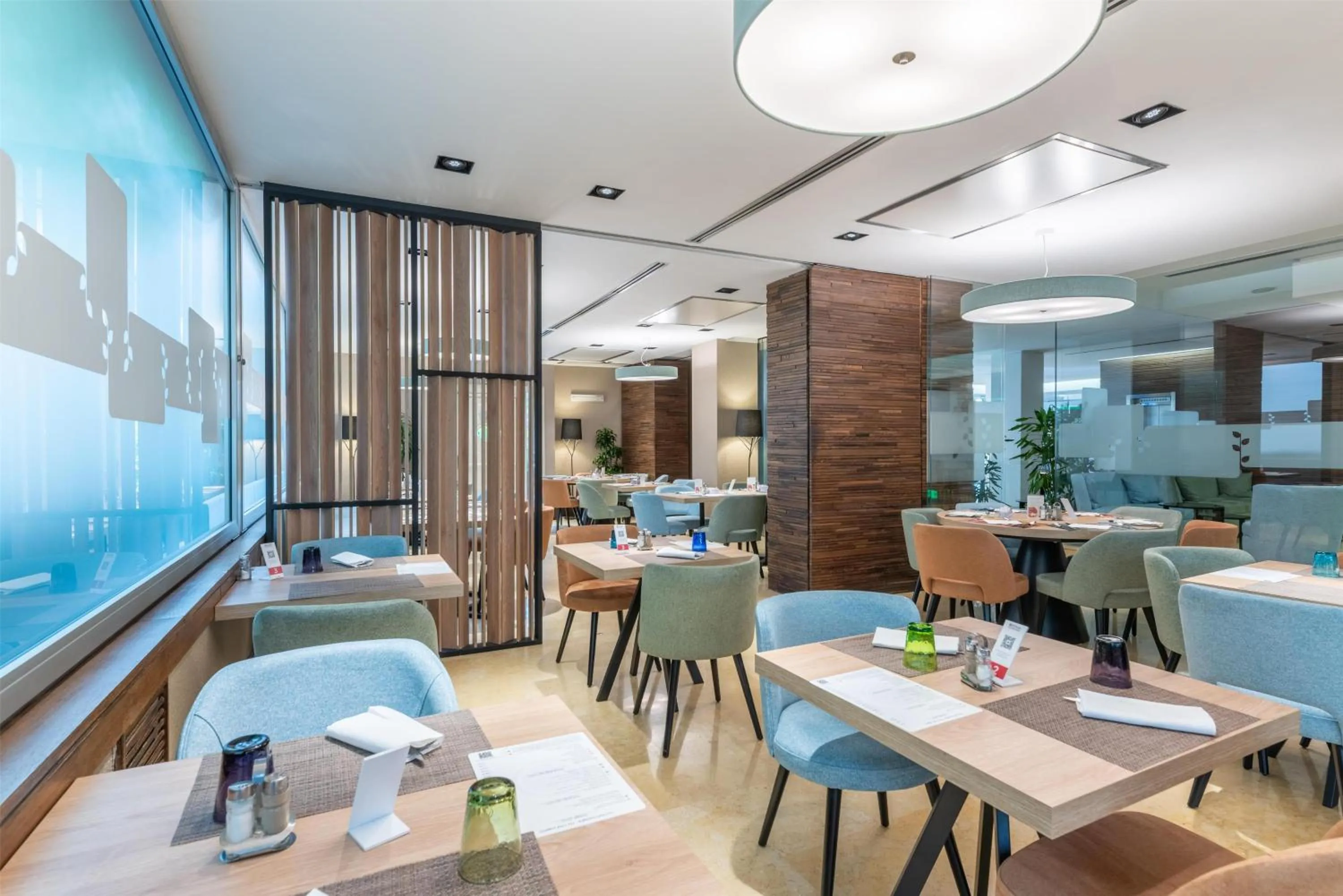 Restaurant/places to eat in Hilton Garden Inn Rome Claridge