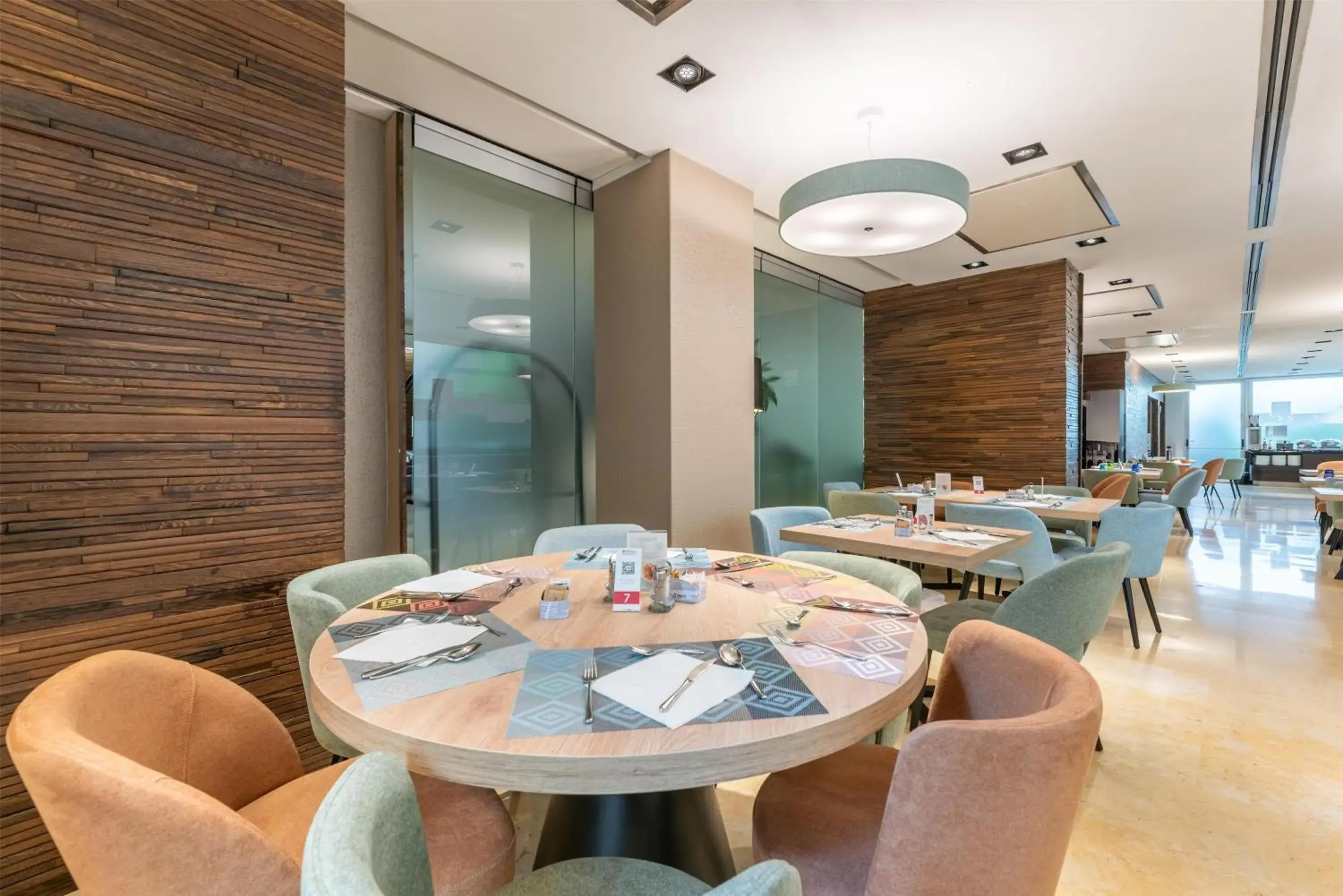 Restaurant/places to eat in Hilton Garden Inn Rome Claridge Restaurant/places to eat in Hilton Garden Inn Rome Claridge