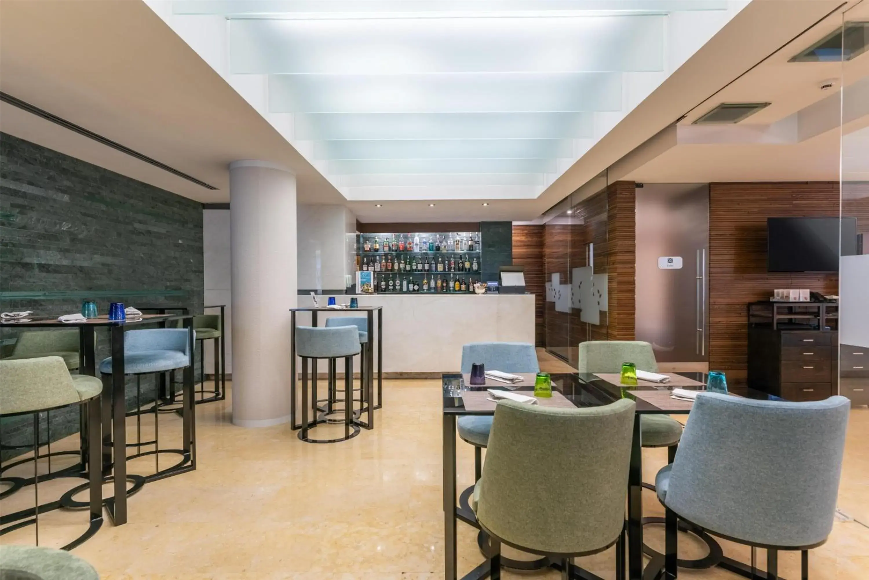 Restaurant/places to eat in Hilton Garden Inn Rome Claridge Restaurant/places to eat in Hilton Garden Inn Rome Claridge