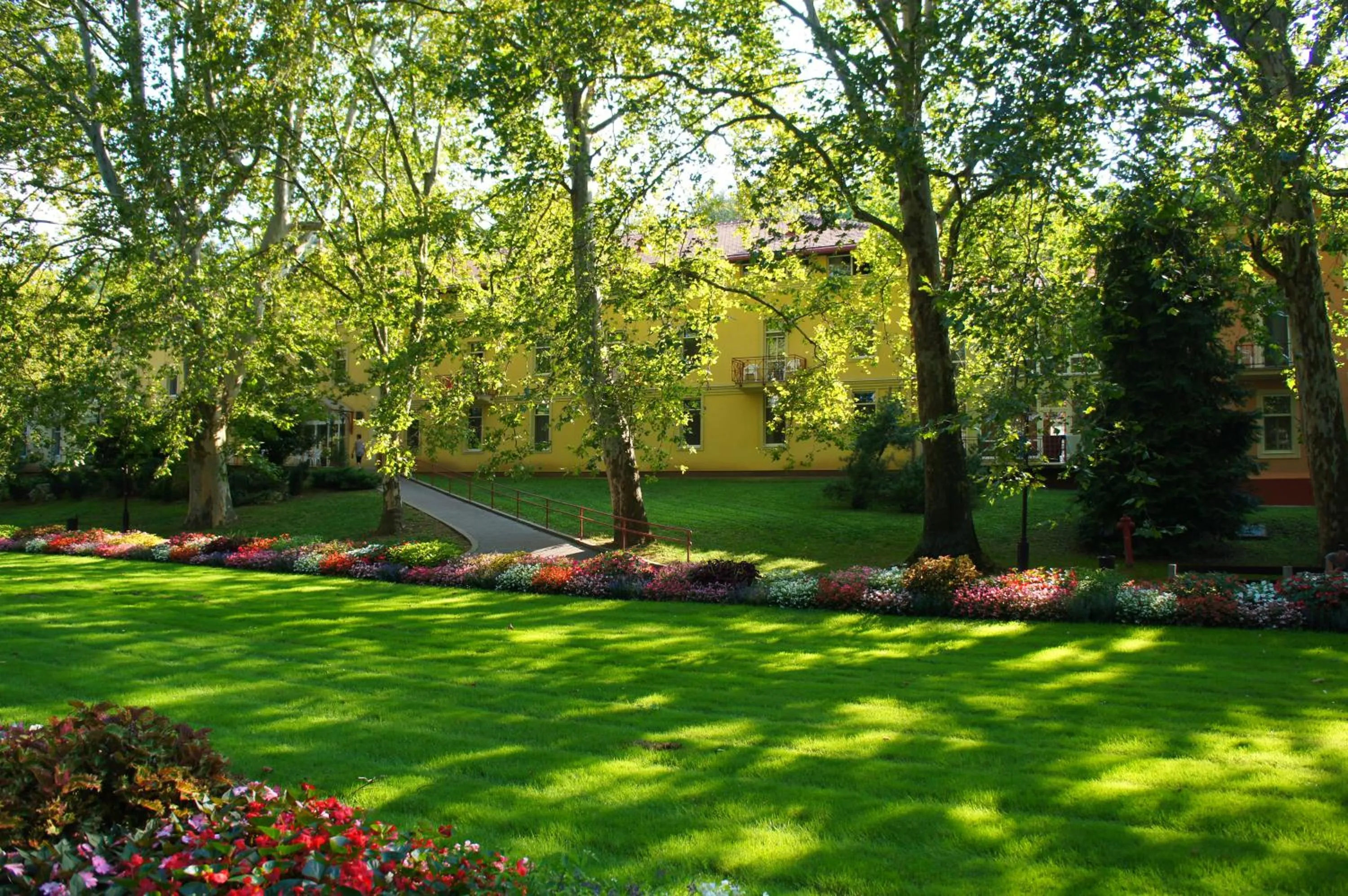 Spring in Valloris Apartments