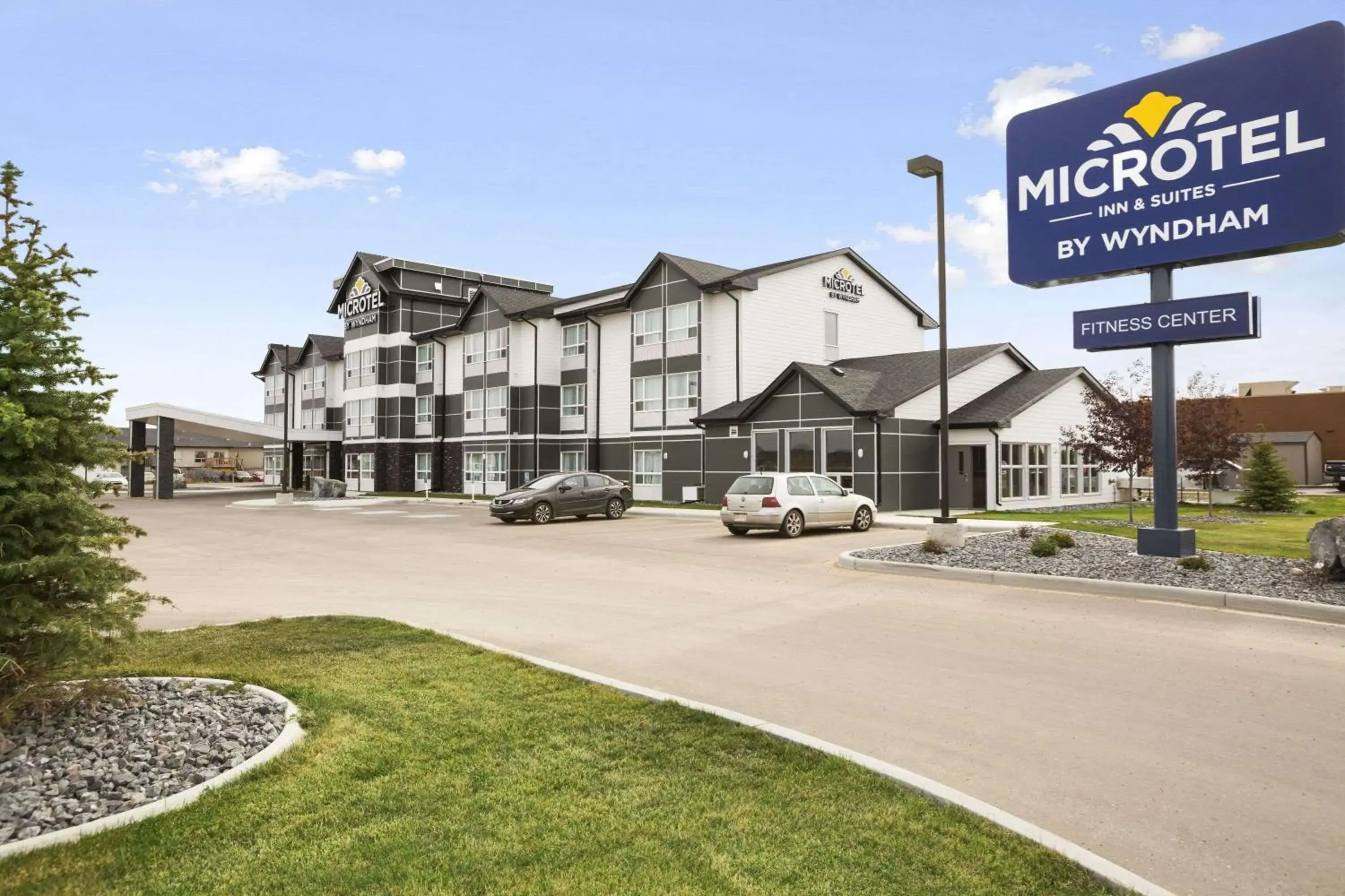 Property building in Microtel Inn & Suites by Wyndham Blackfalds Property building in Microtel Inn & Suites by Wyndham Blackfalds