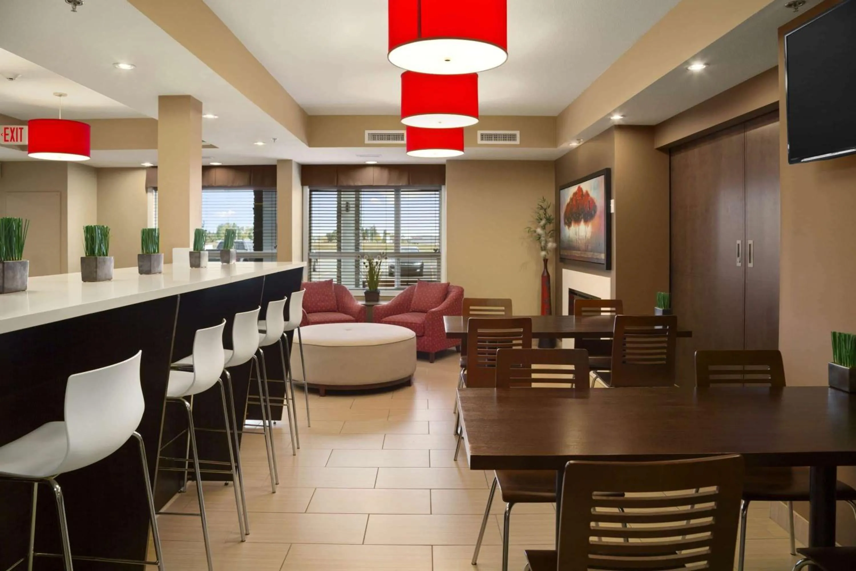 Restaurant/places to eat in Microtel Inn & Suites by Wyndham Blackfalds
