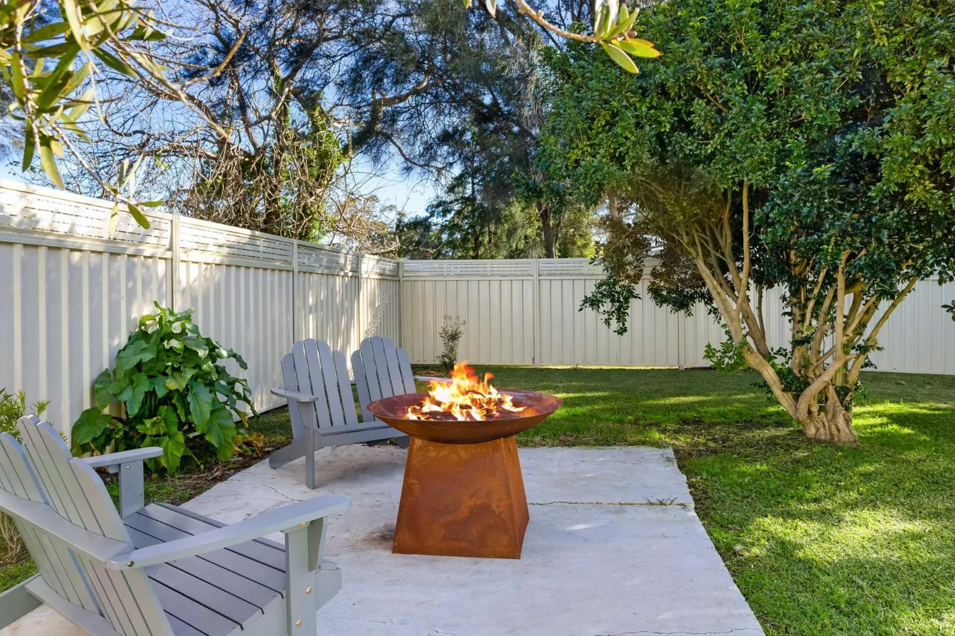 Four-Bedroom House - single occupancy in Golden Sands Pet Friendly 2 Mins Walk to Beach
