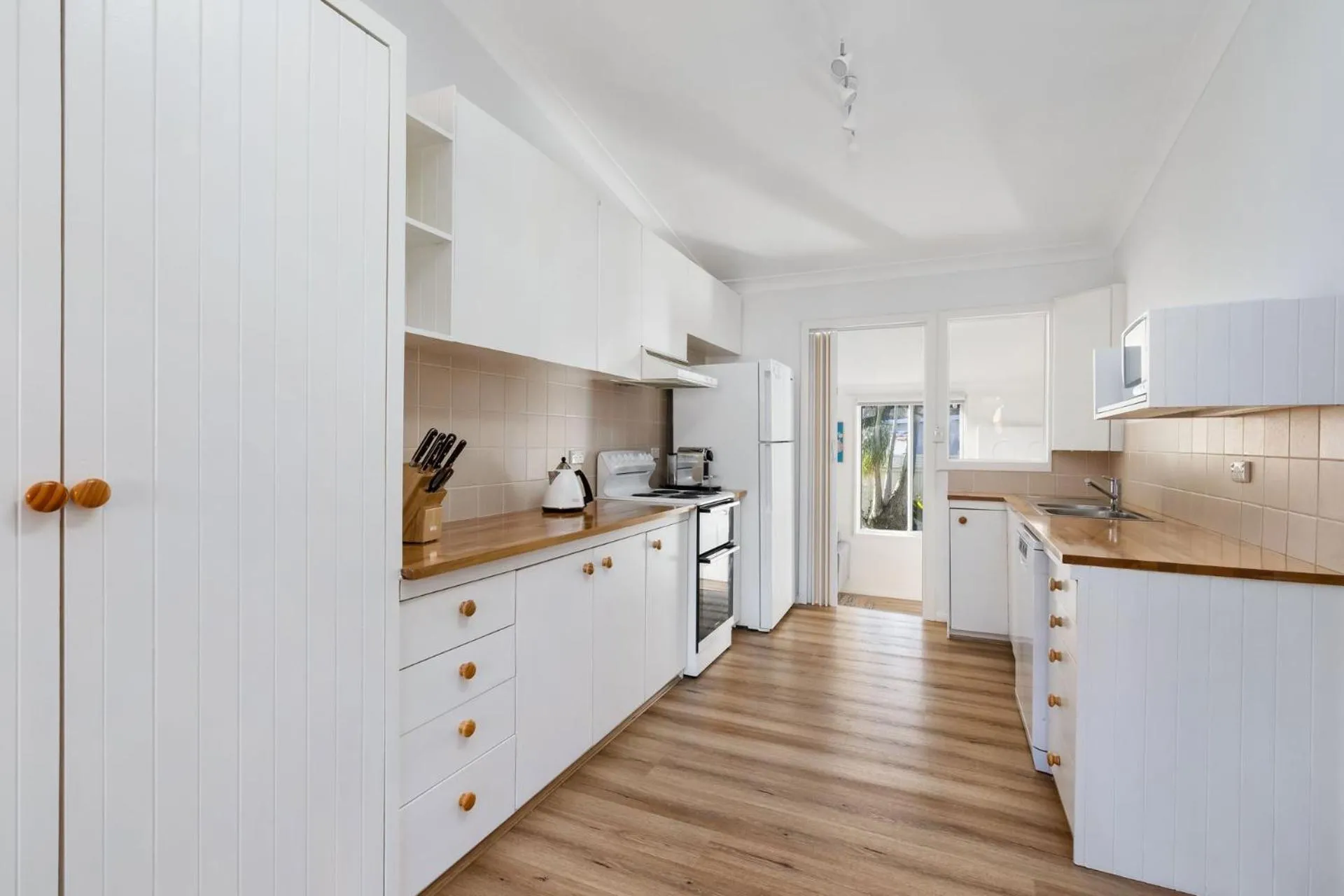 Golden Sands Pet Friendly 2 Mins Walk to Beach