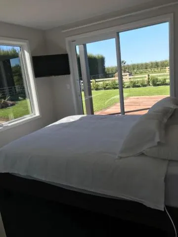Bed in Dunray Cottage - Welcome to Havelock North