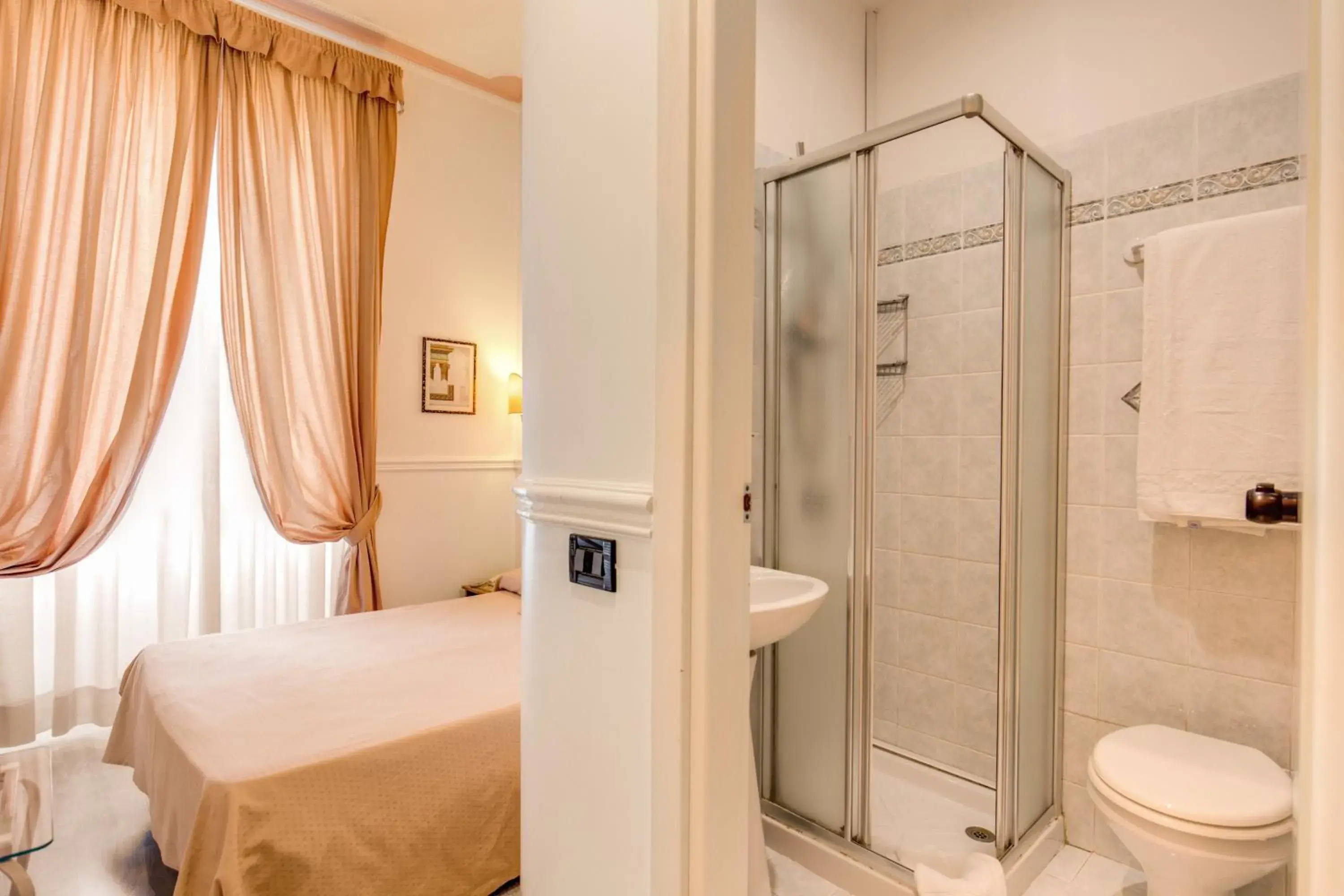 Photo of the whole room in Hotel Martini Photo of the whole room in Hotel Martini