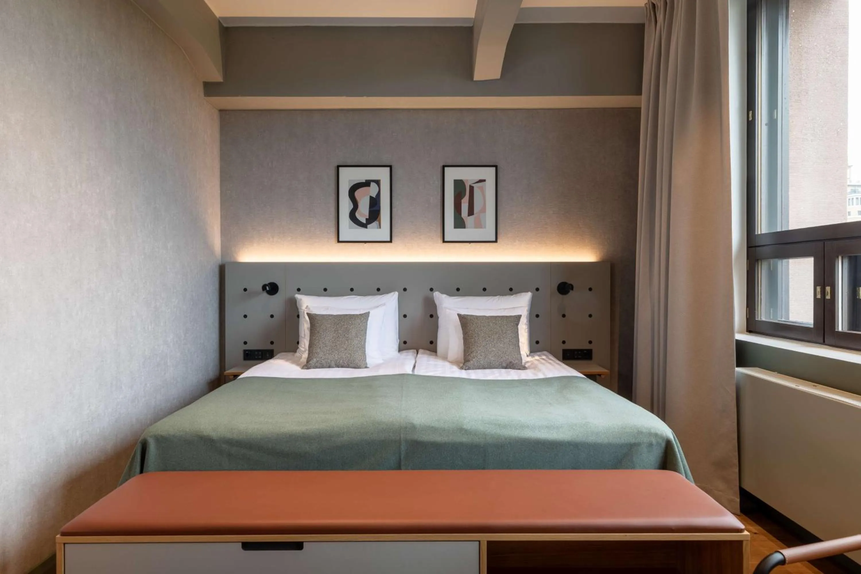 Bedroom, Bed in Scandic Helsinki Hub