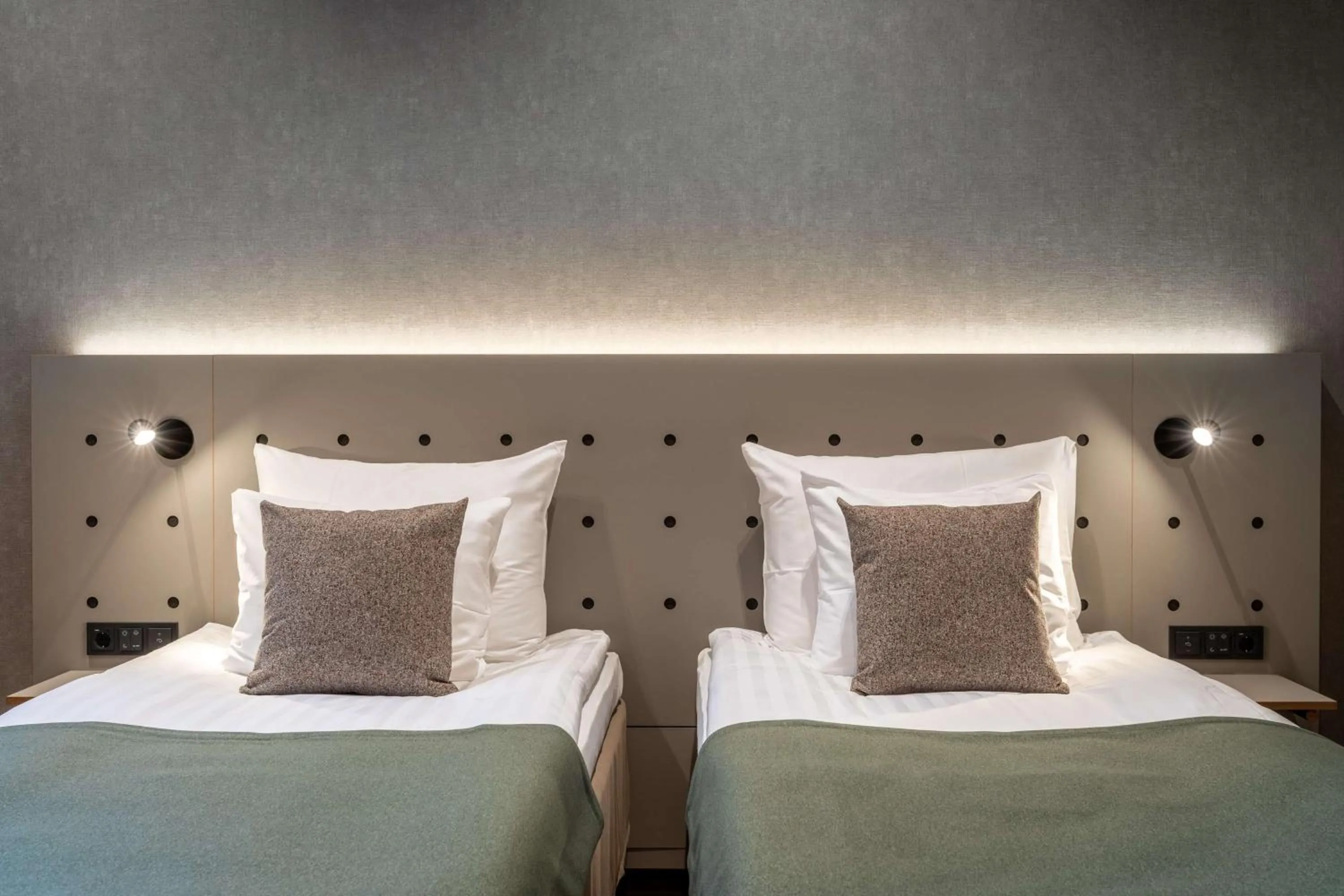 Bedroom, Bed in Scandic Helsinki Hub