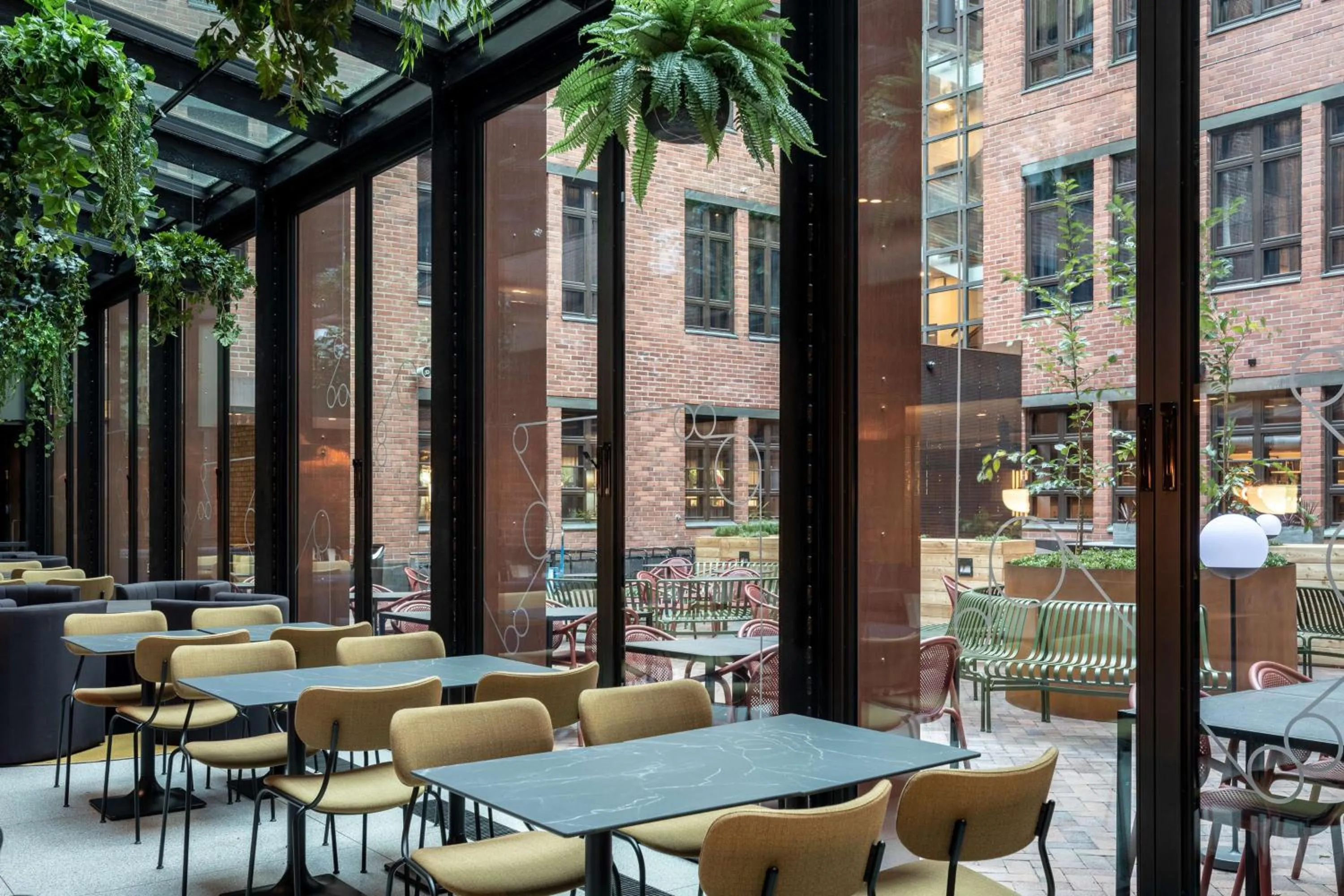 Restaurant/places to eat in Scandic Helsinki Hub