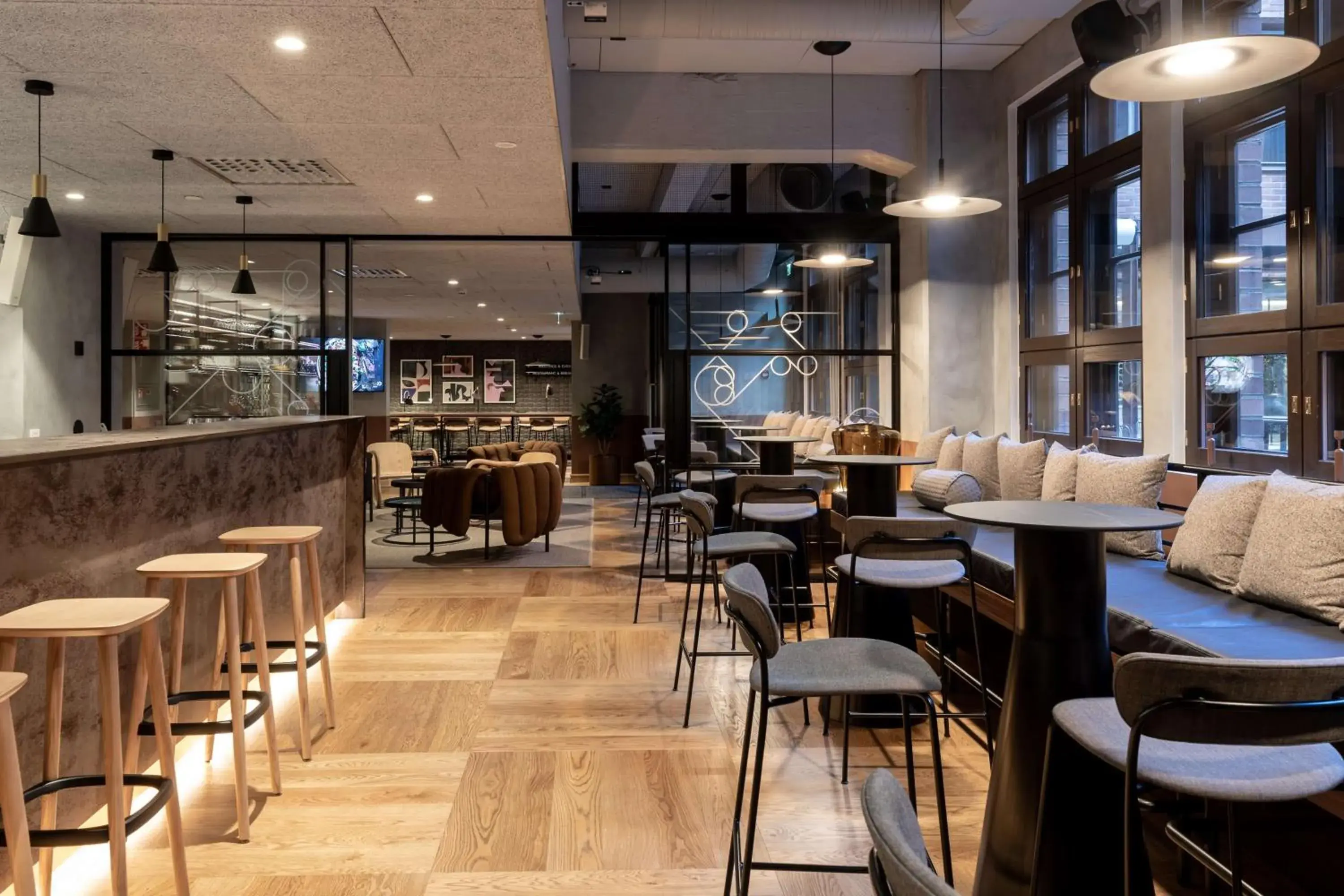 Lounge or bar in Scandic Helsinki Hub Lounge or bar in Scandic Helsinki Hub