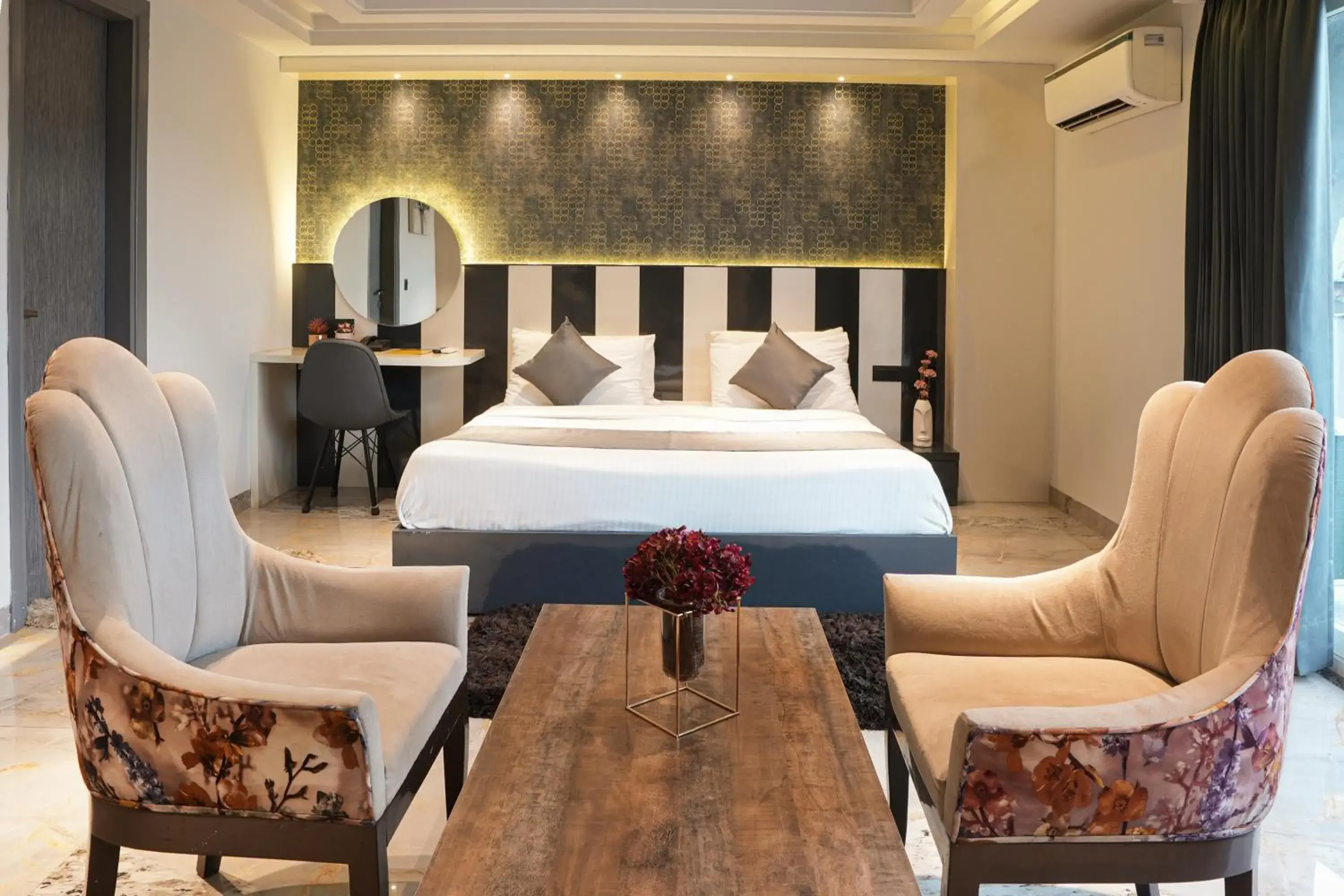 Bedroom, Bed in METRO STUDIOS Bedroom, Bed in METRO STUDIOS