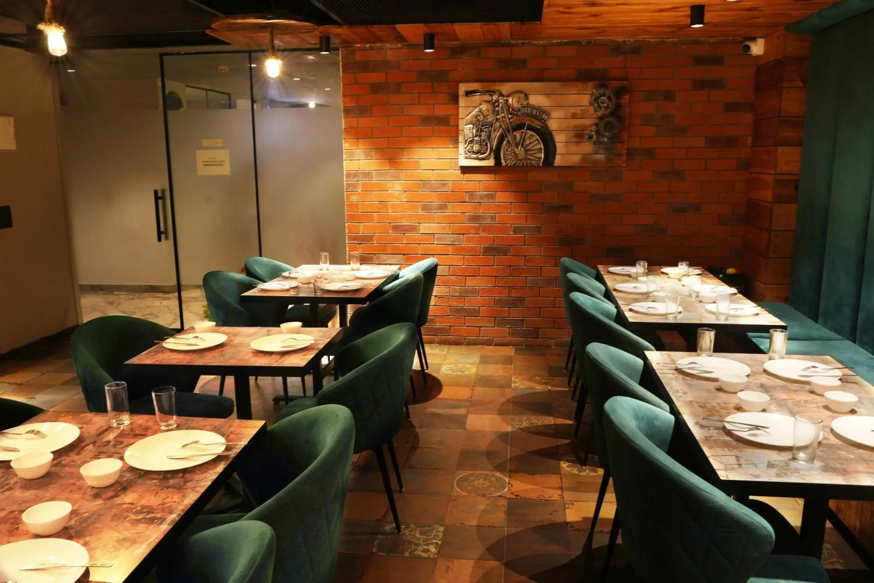 Restaurant/places to eat in METRO STUDIOS Restaurant/places to eat in METRO STUDIOS