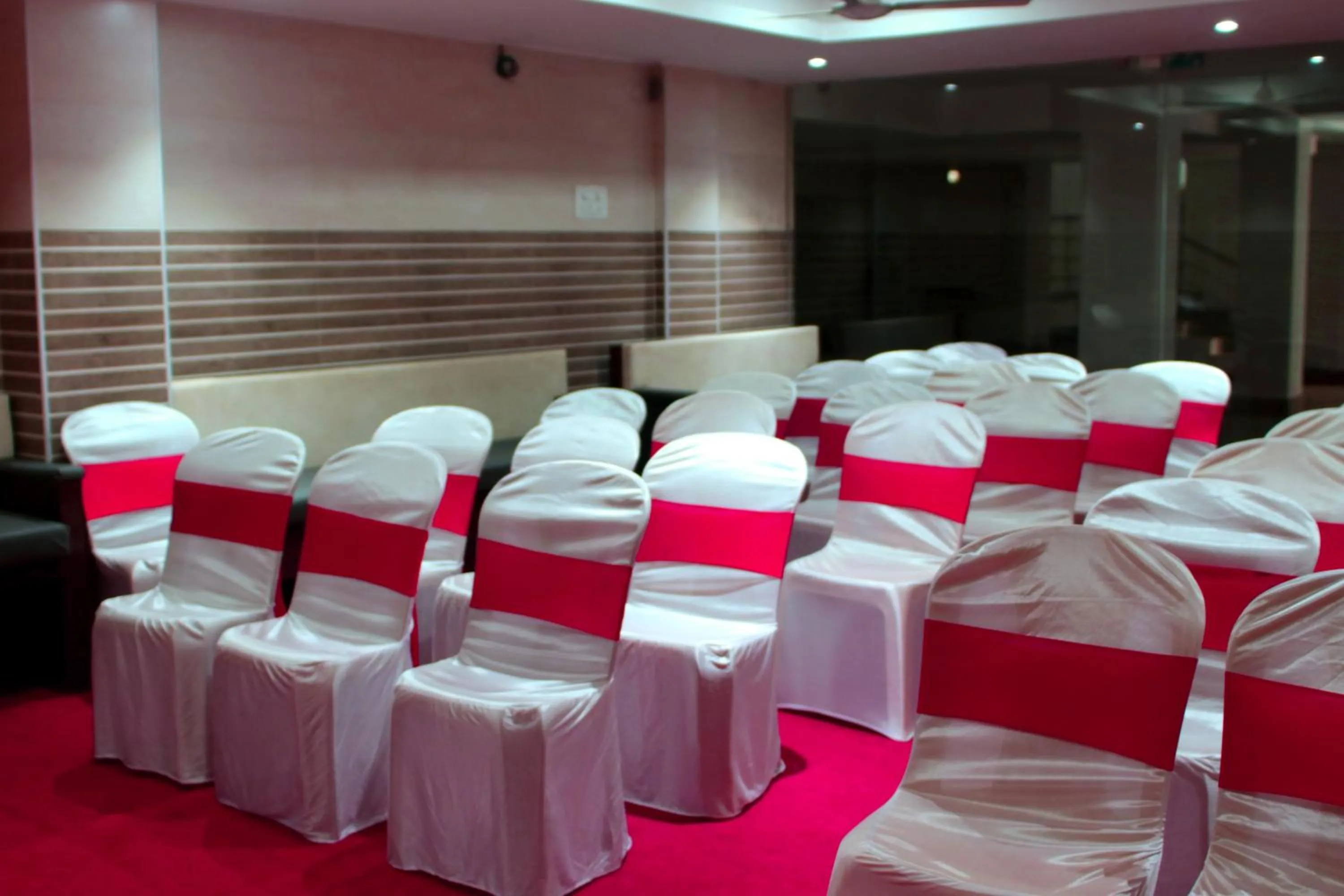 Banquet/Function facilities in K11 Express - Opp Express Avenue