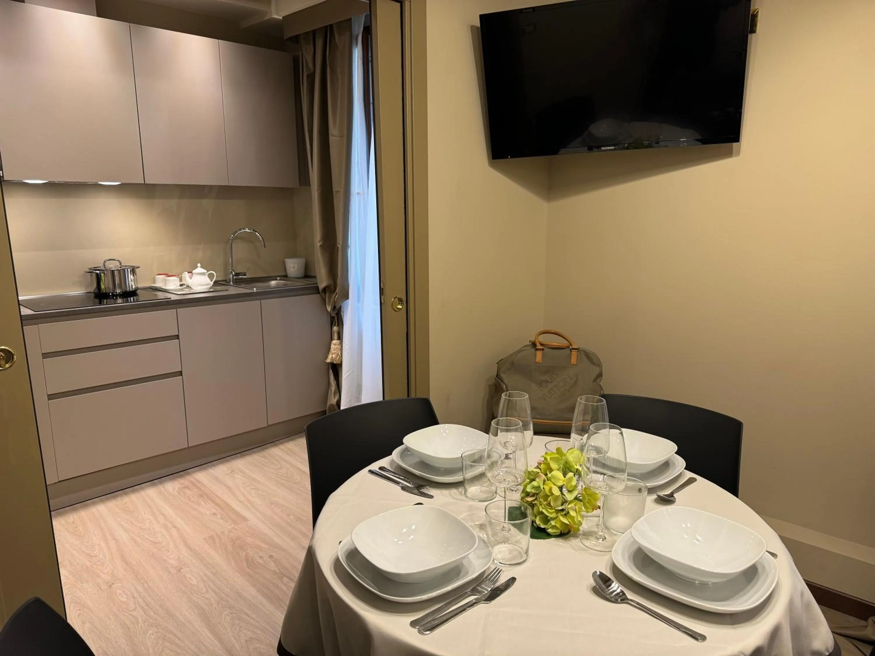 Photo of the whole room in Cà Dell'Arte Palace