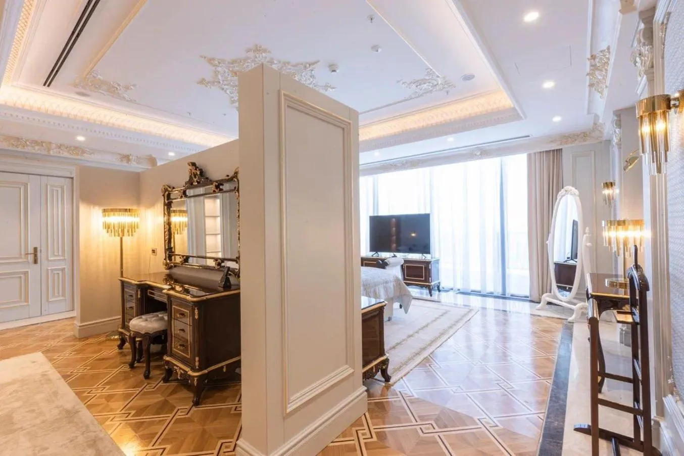 Bedroom in Savitsky Plaza